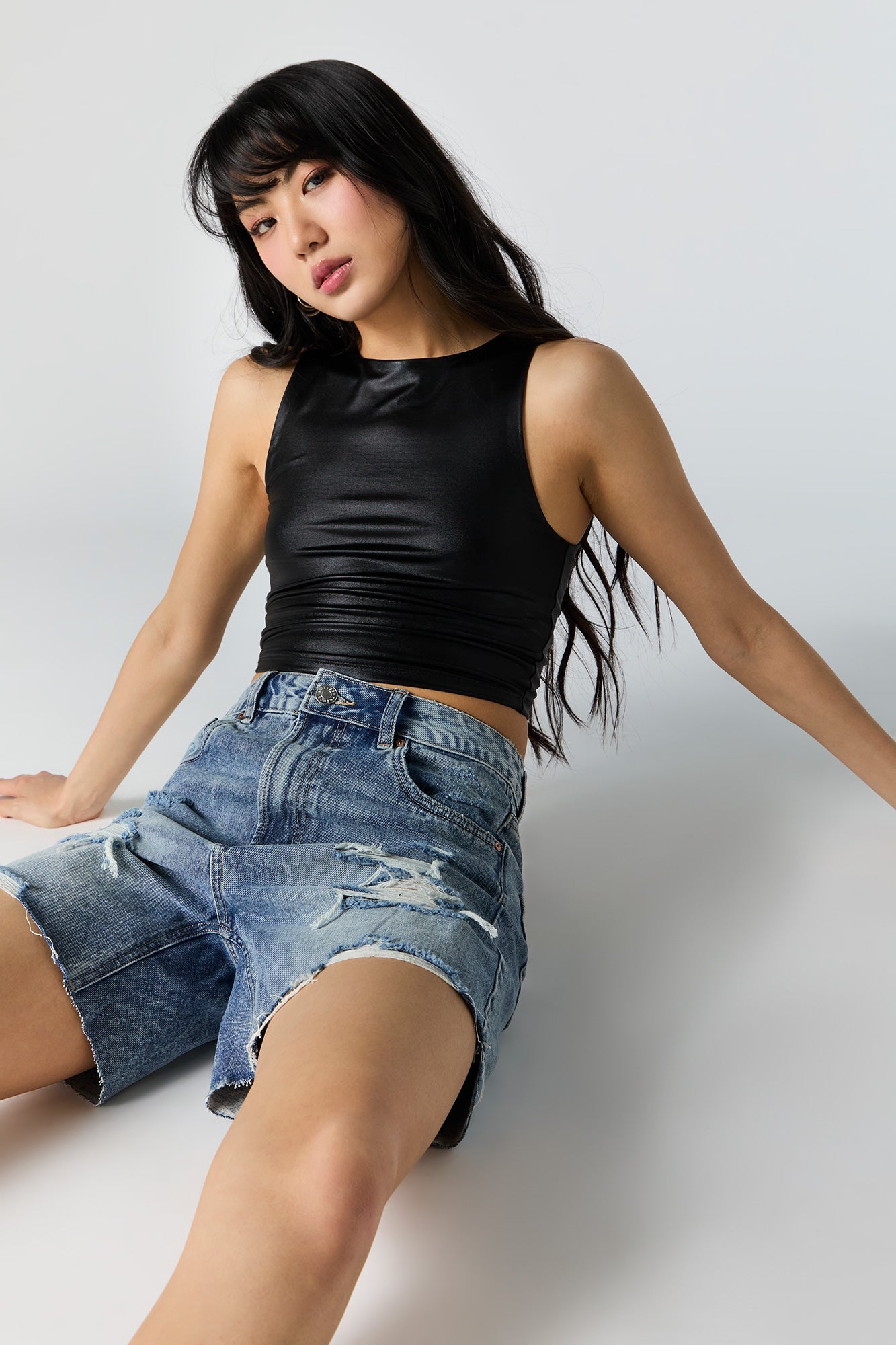 90s Distressed Denim Short