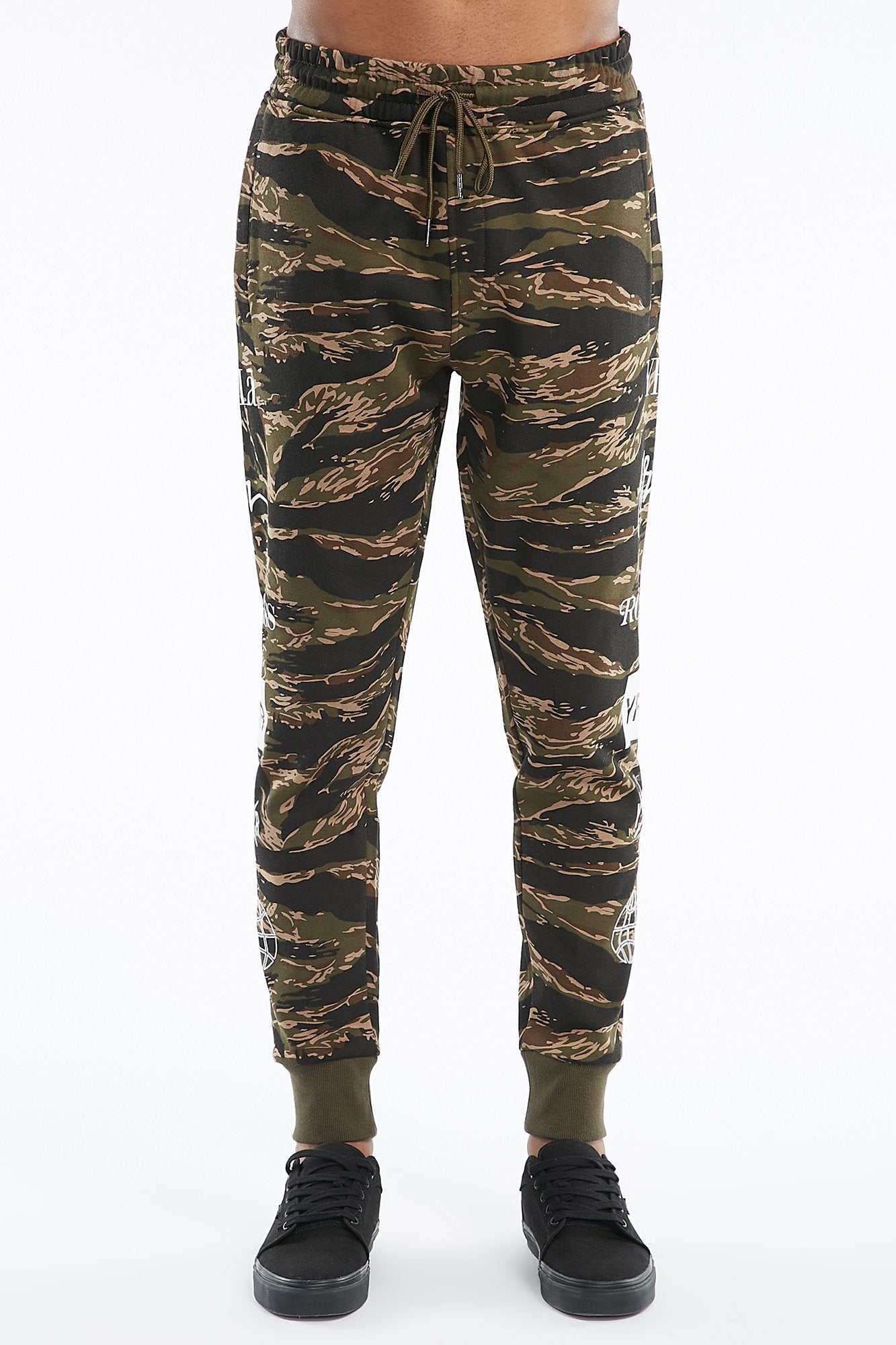 CAMOUFLAGE