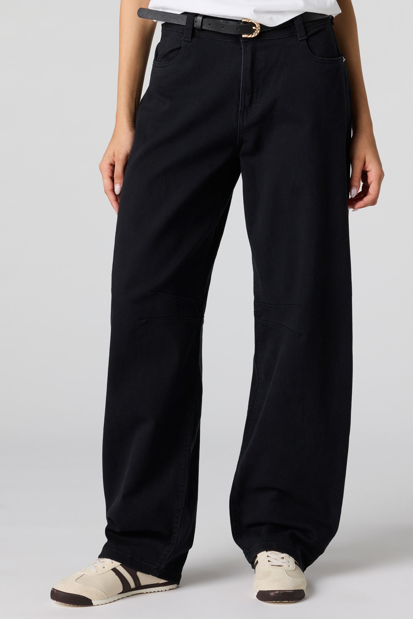 Mid Rise Barrel Leg Pant