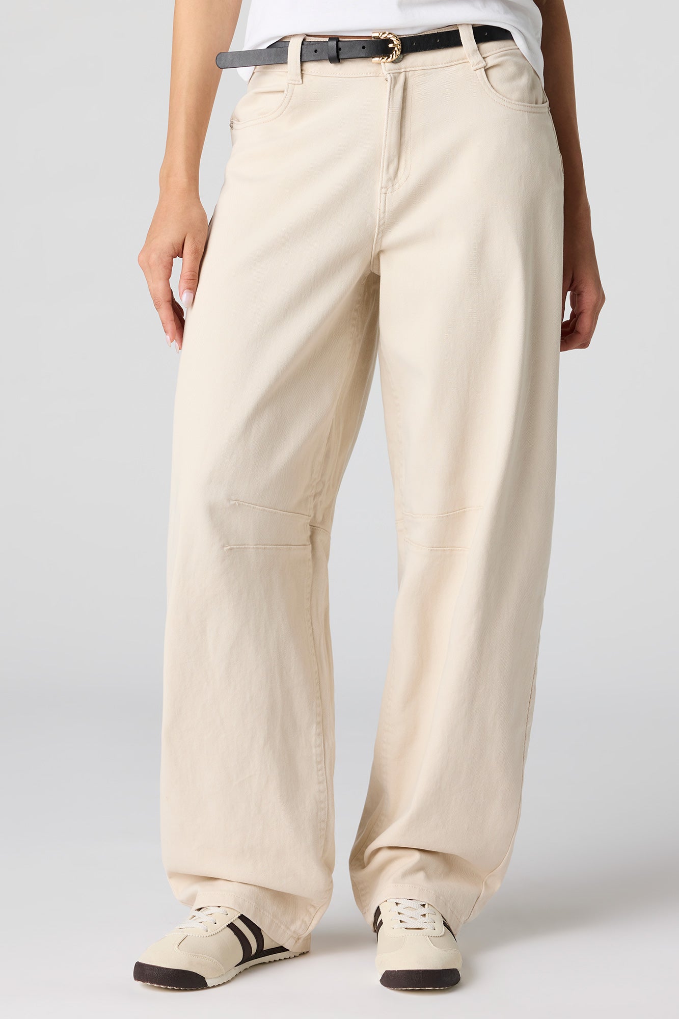 Mid Rise Barrel Leg Pant