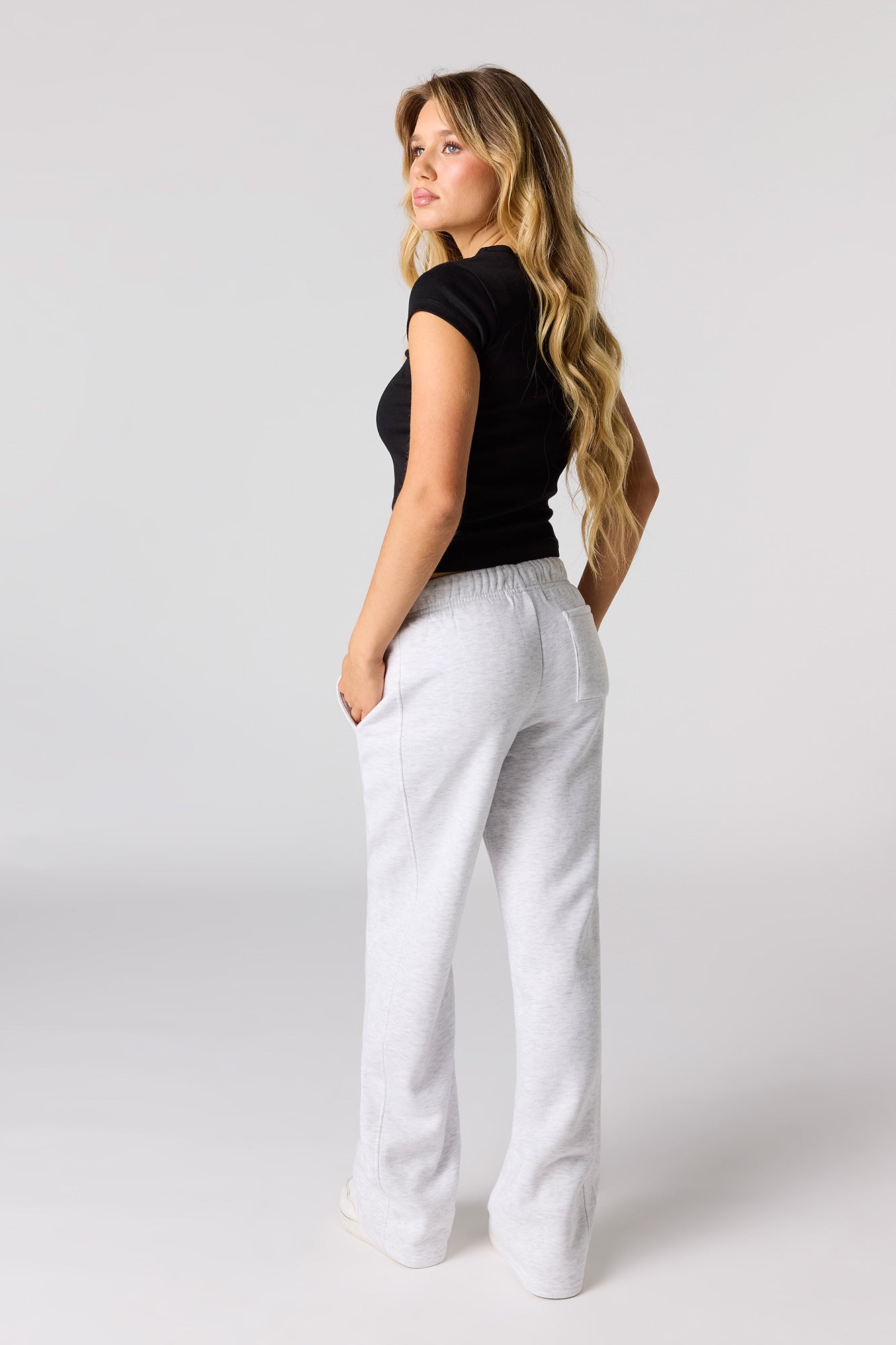 Fleece Straight Leg Sweatpant