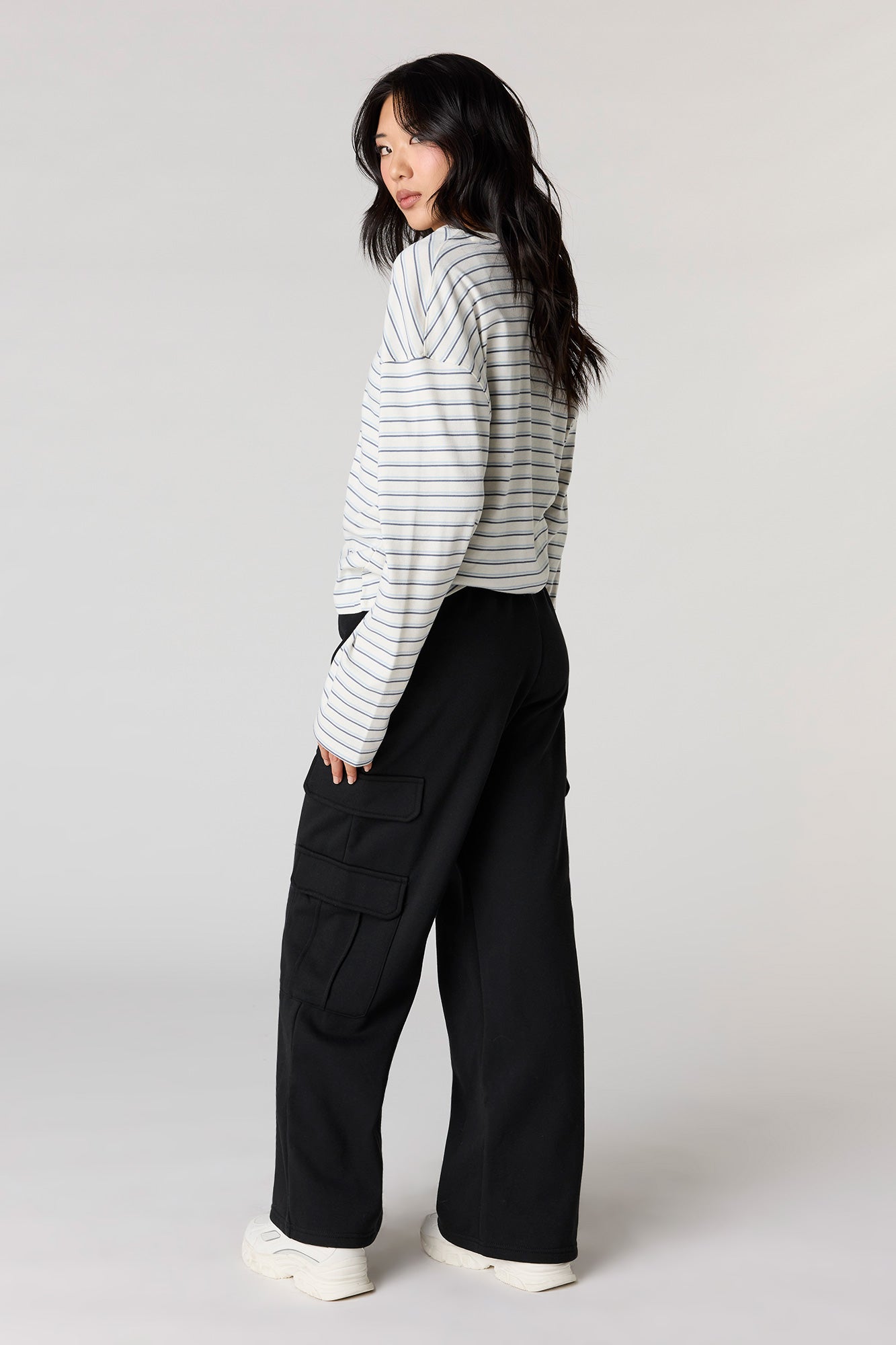 Fleece Low Rise Baggy Cargo Sweatpant