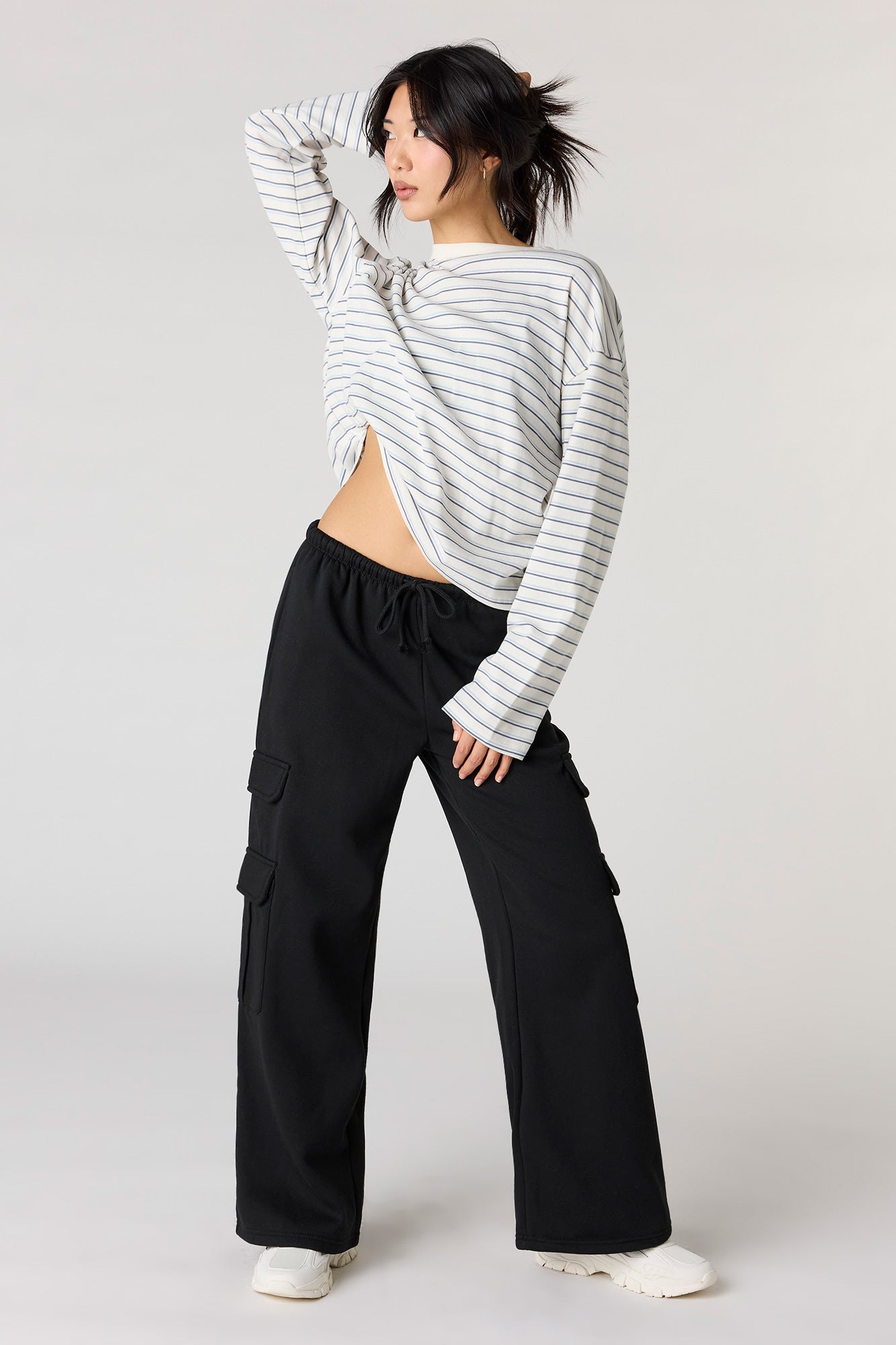 Fleece Low Rise Baggy Cargo Sweatpant