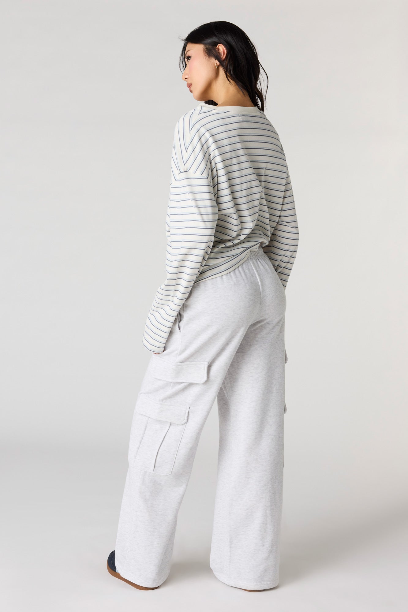 Fleece Low Rise Baggy Cargo Sweatpant