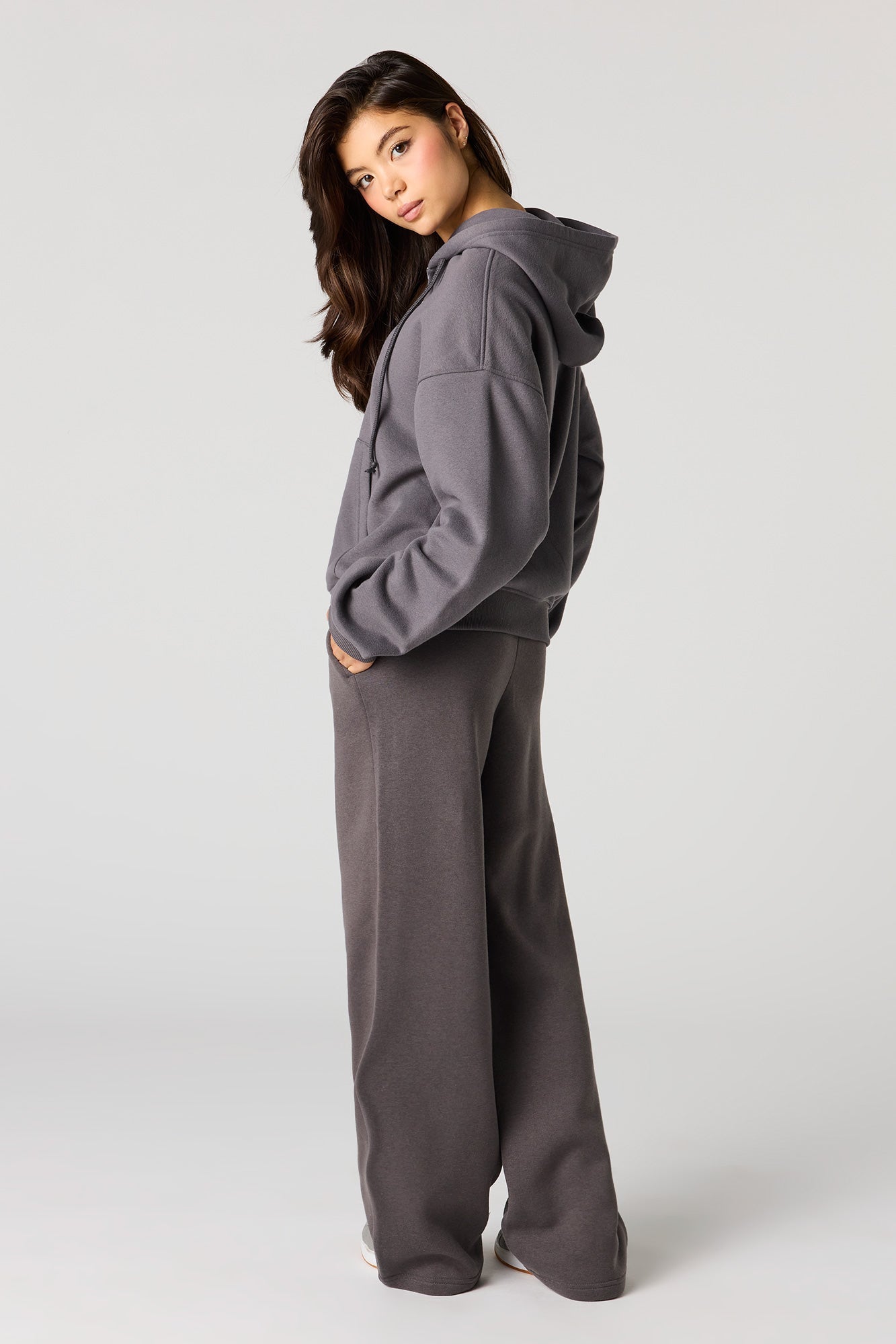Ultra Wide Fleece Sweatpant