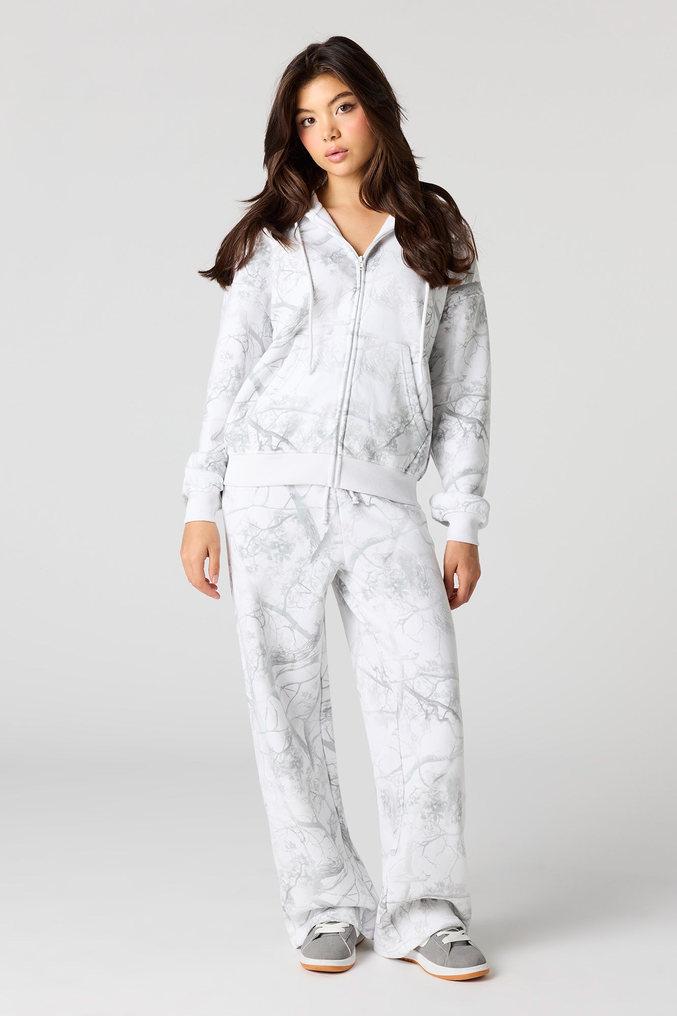 Ultra Wide Fleece Sweatpant