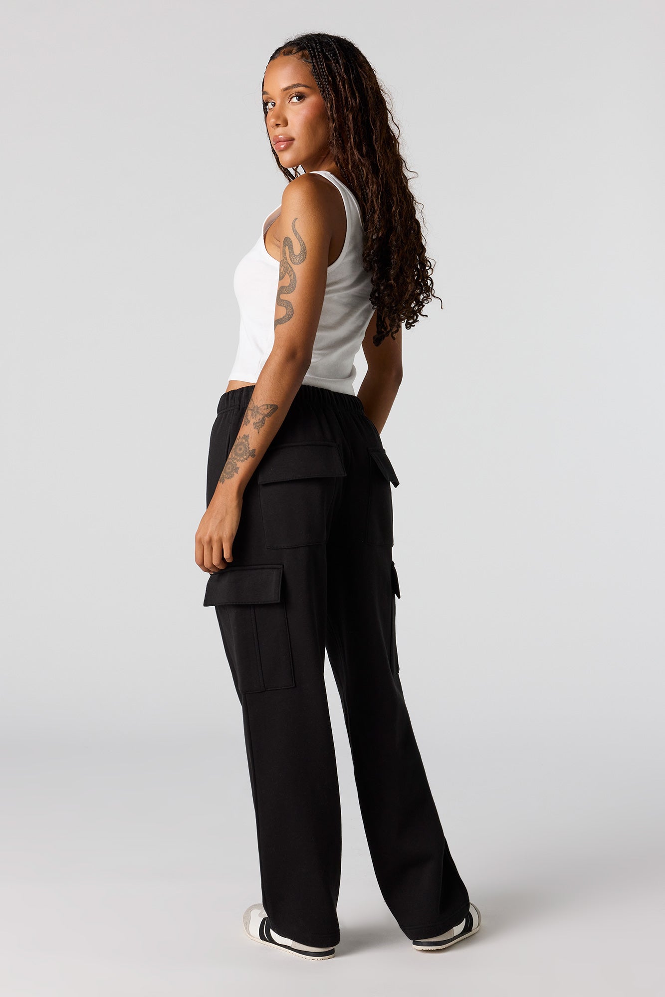 Wide Leg Cargo Fleece Sweatpant