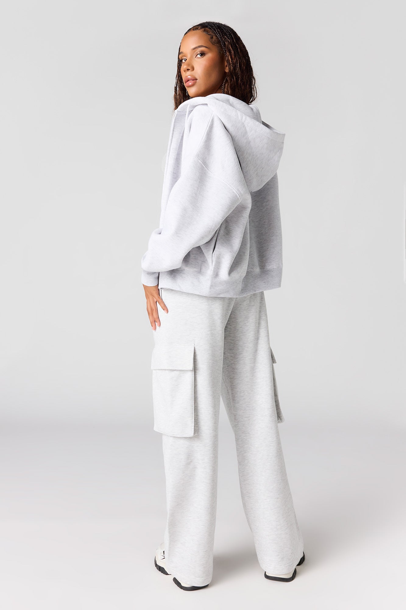 Wide Leg Cargo Fleece Sweatpant