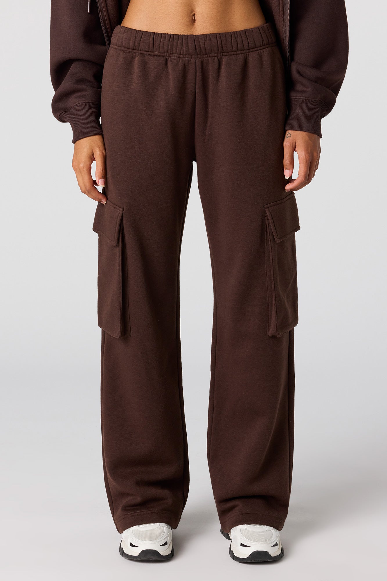 Wide Leg Cargo Fleece Sweatpant