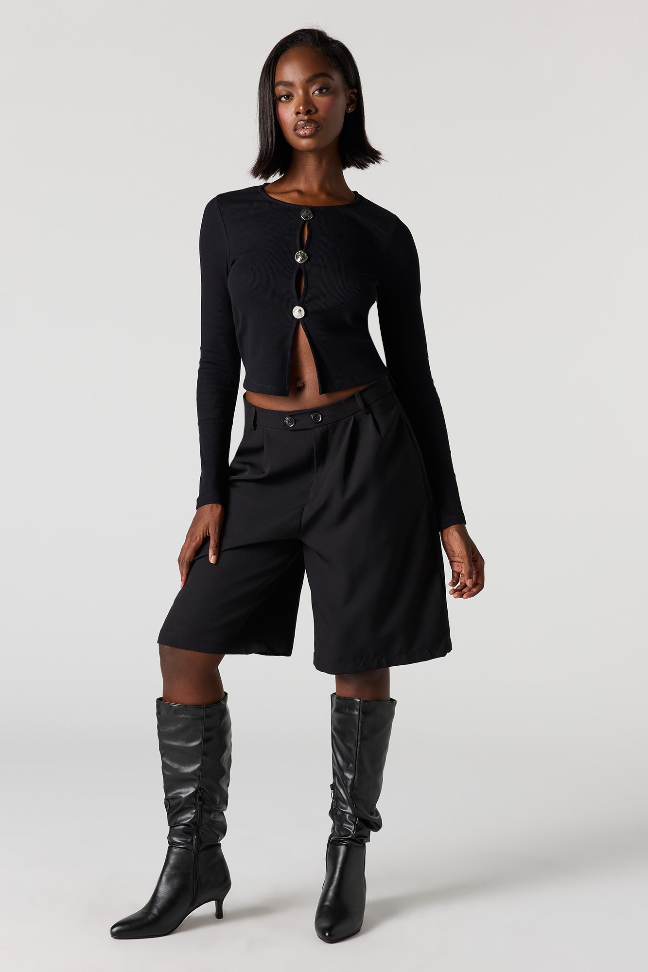Ribbed Metal Button Long Sleeve Top