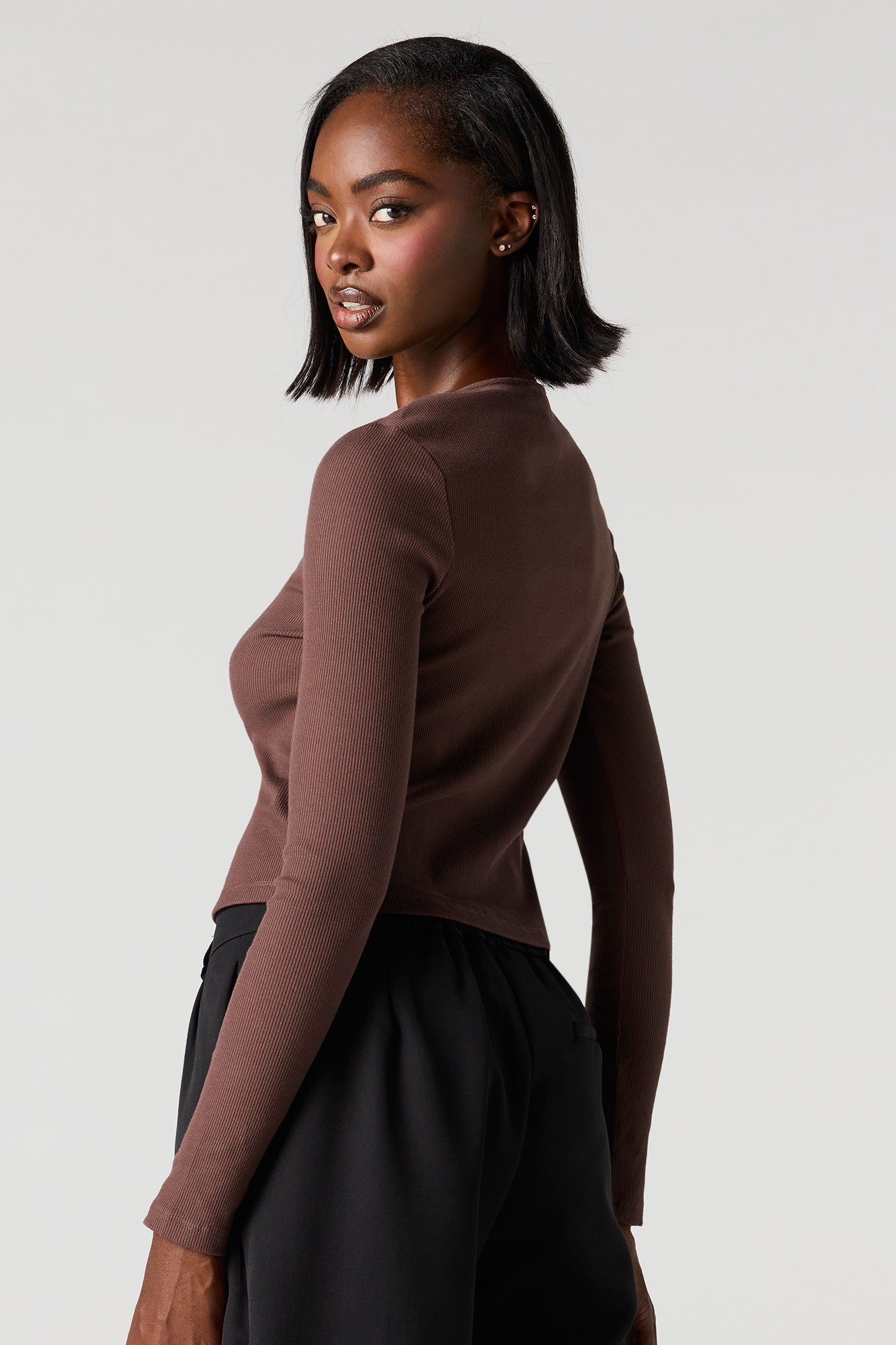 Ribbed Metal Button Long Sleeve Top