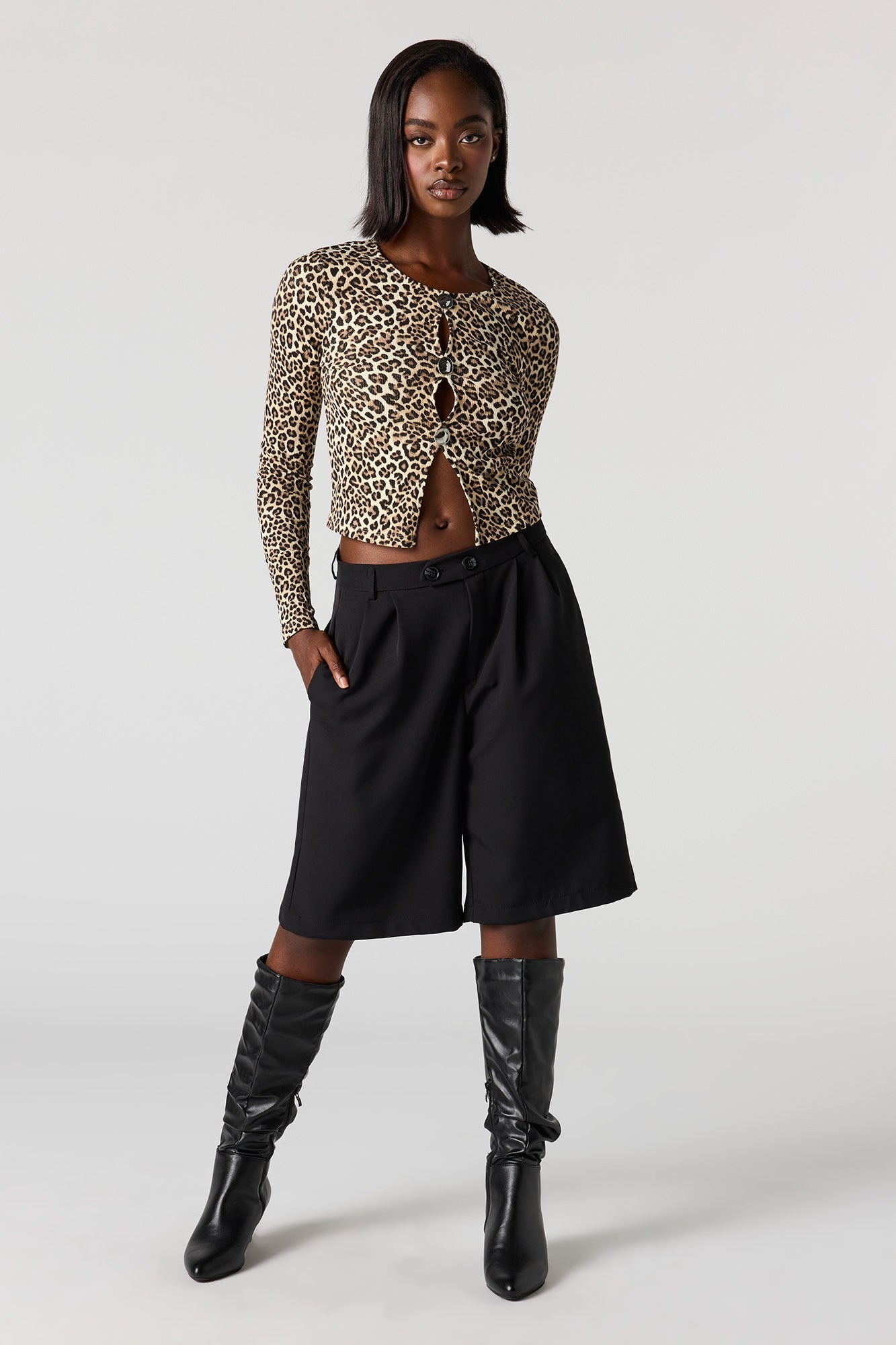 Ribbed Metal Button Long Sleeve Top