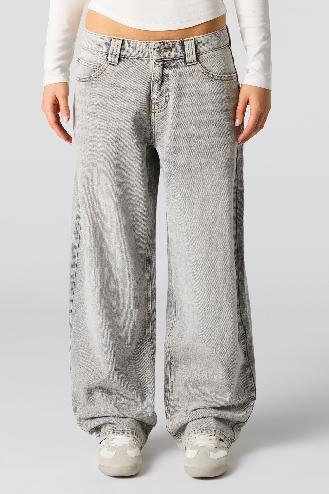 Low Rise Barrel Jean