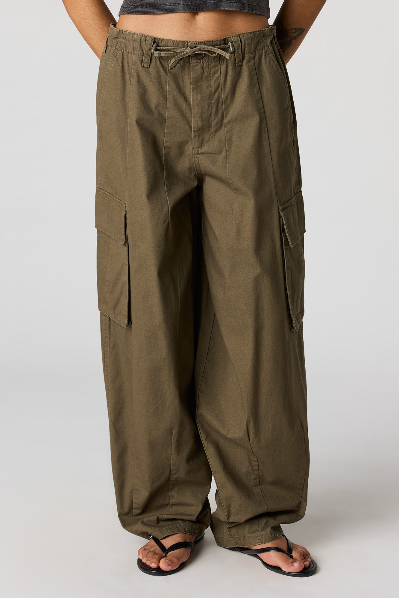 Low Rise Barrel Cargo Pant