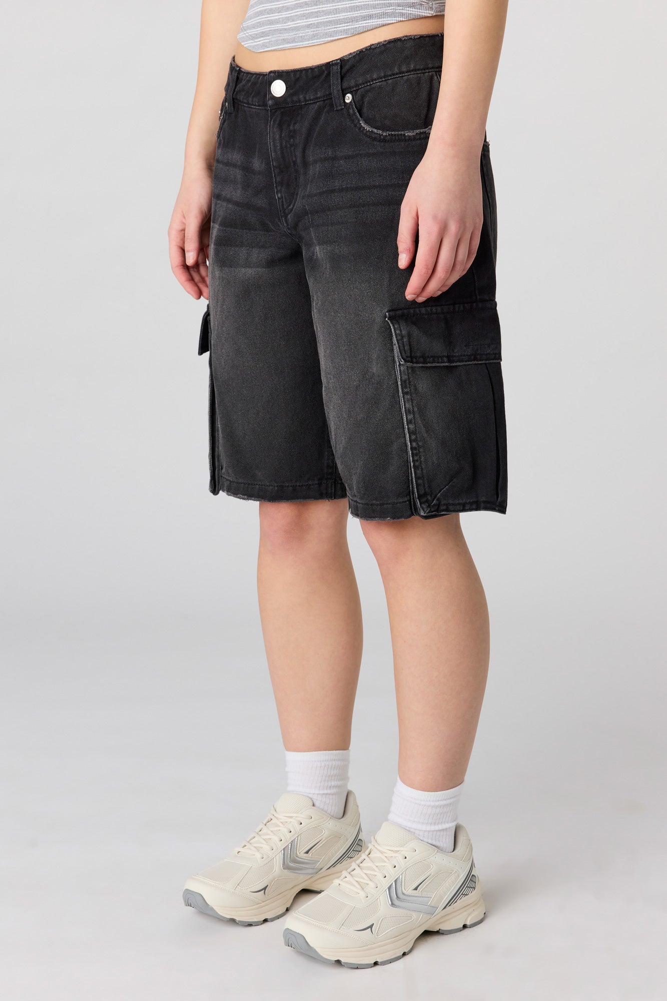 Low Rise Cargo Jort 11"