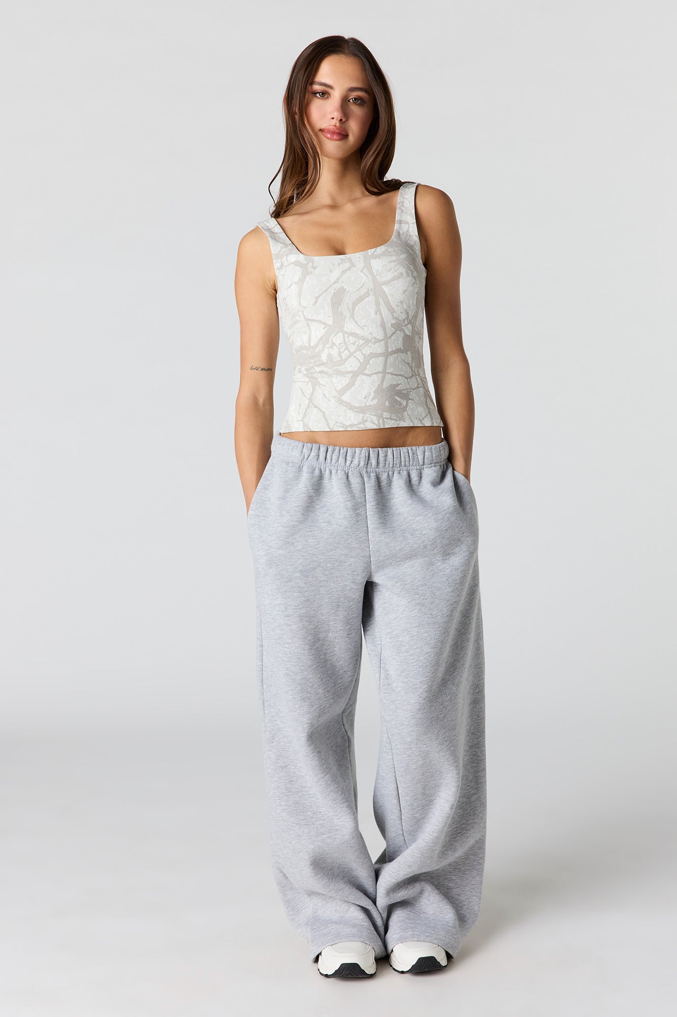 Soft Contour Scoop Neck Tank