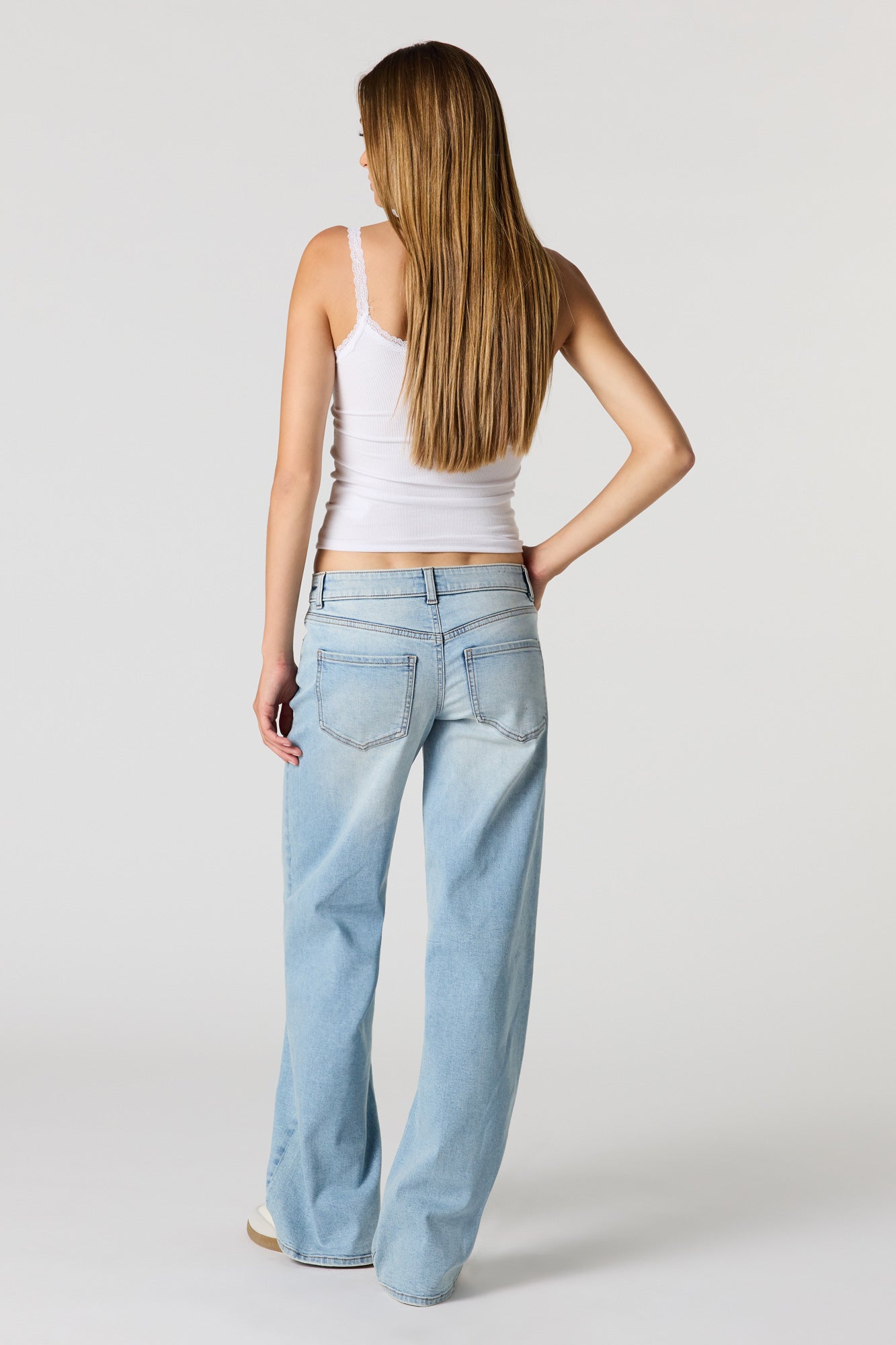 Stretch Low Rise Baggy Light Jean