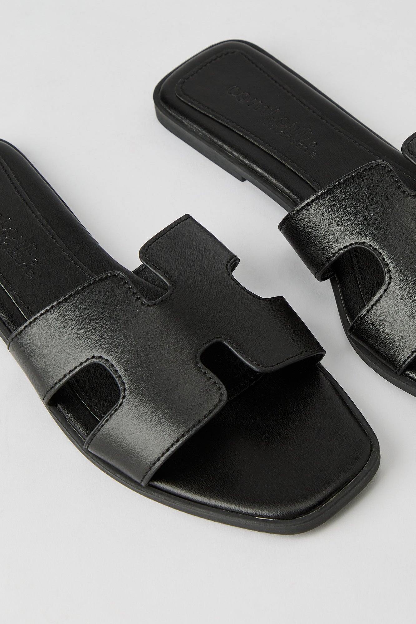 H Band Sandal