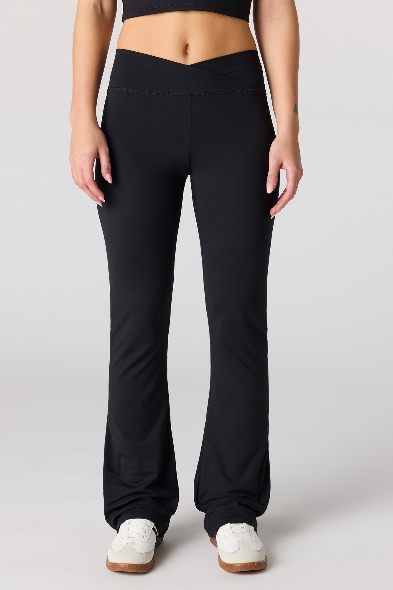 U/A Flare Pant