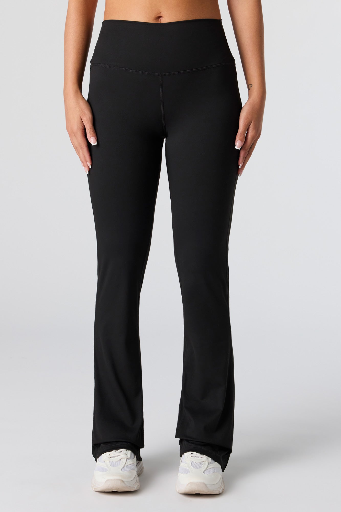 U/A Back Pocket Flare Pant