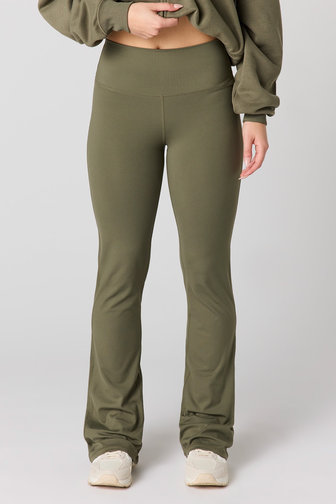U/A Flare Pant with Back Pocket