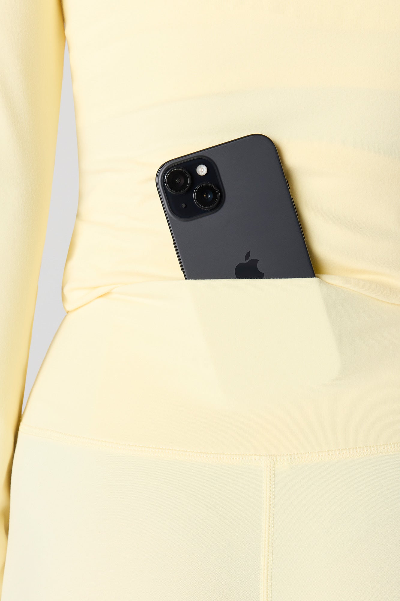 U/A Back Pocket Legging