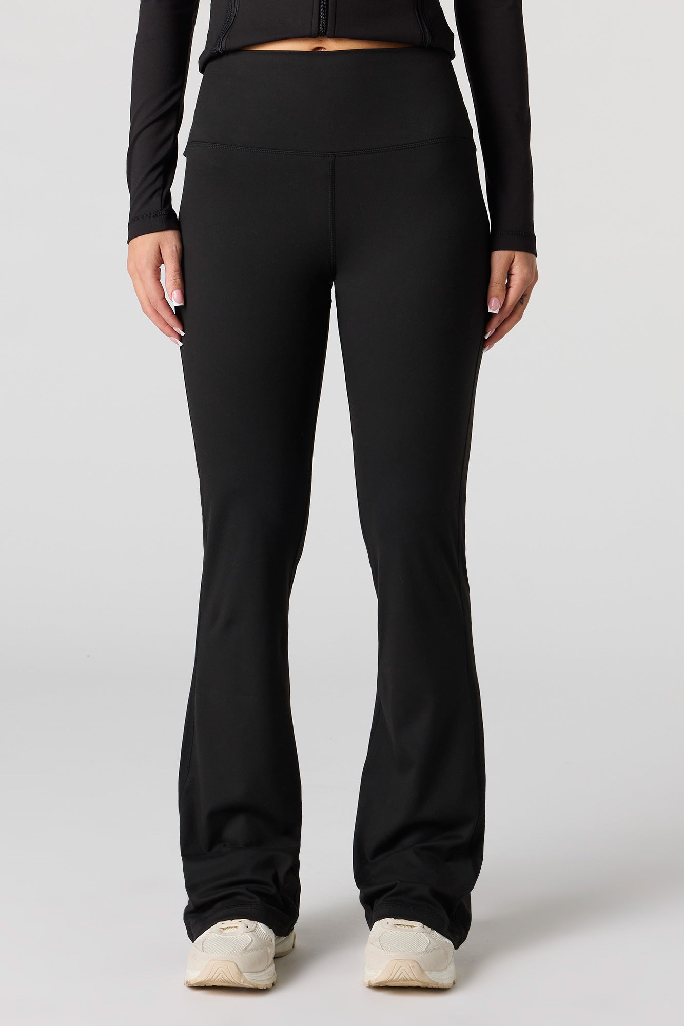 U/A Back Pocket Flare Legging