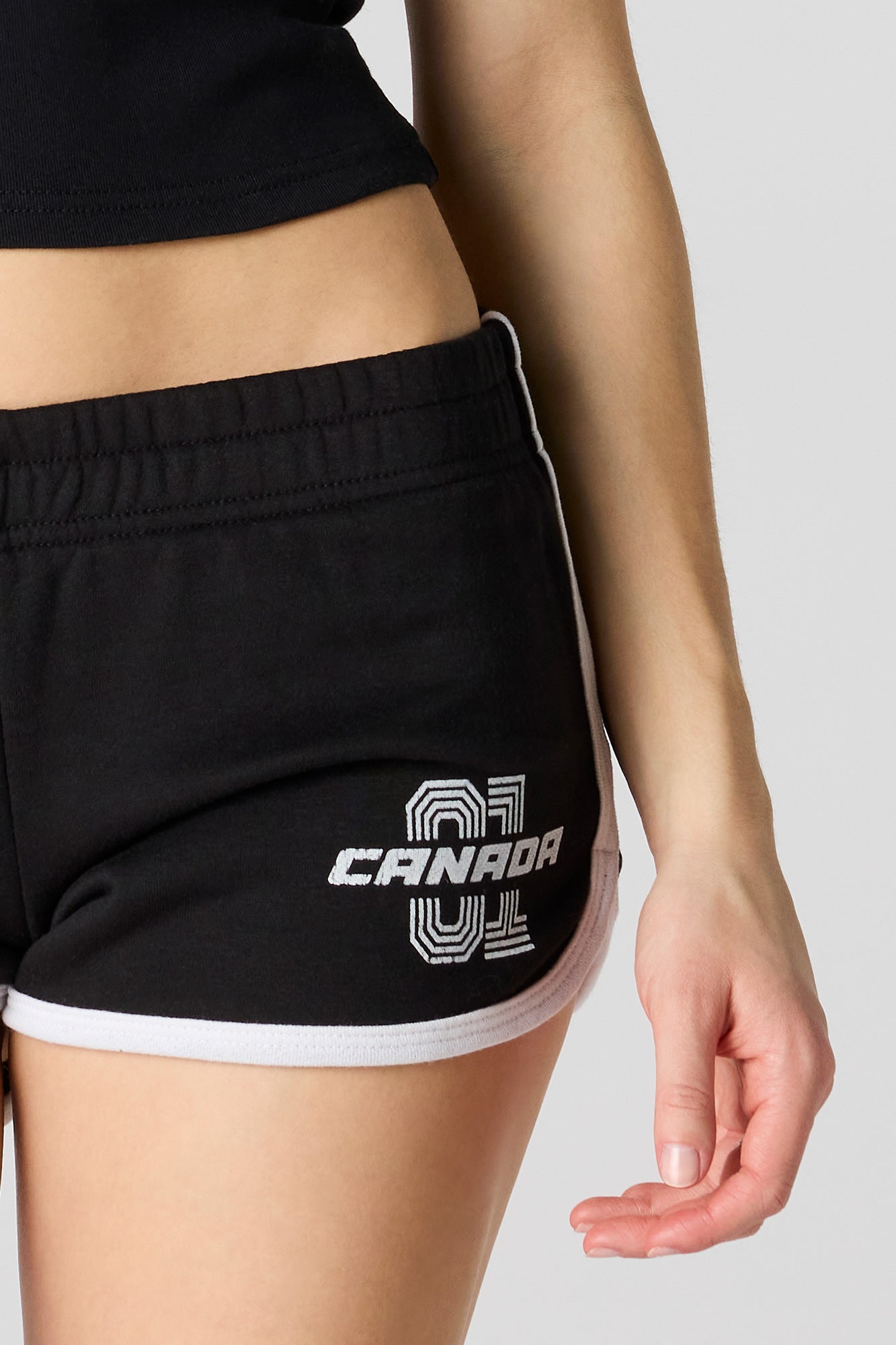 Canada Graphic Fleece Dolphin Short