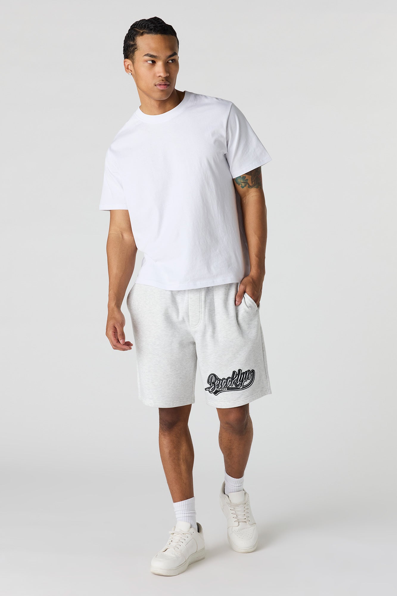 Graphic Fleece Short 8.5"