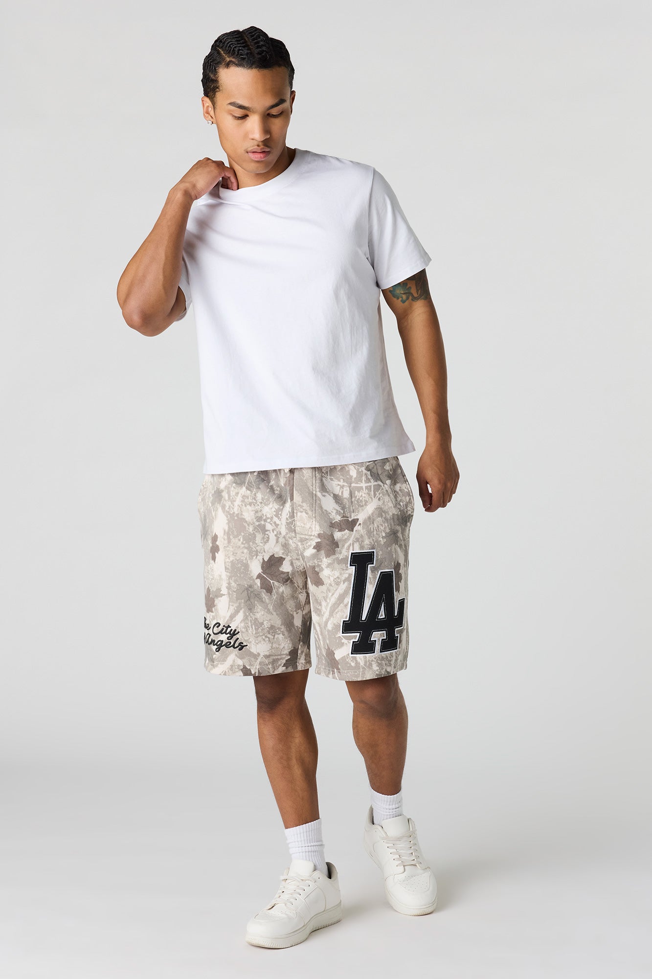 Graphic Fleece Short 8.5"