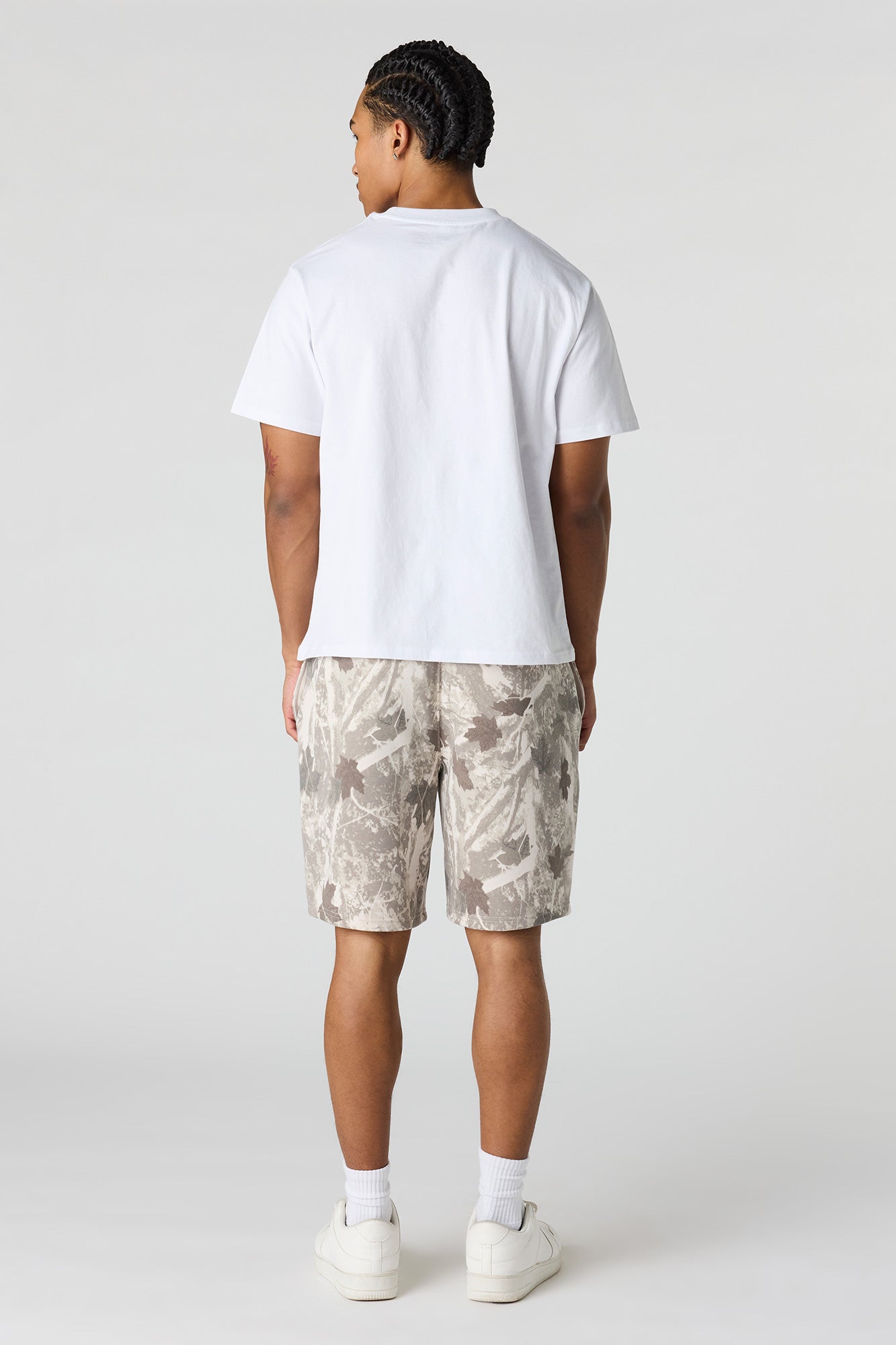 Graphic Fleece Short 8.5"