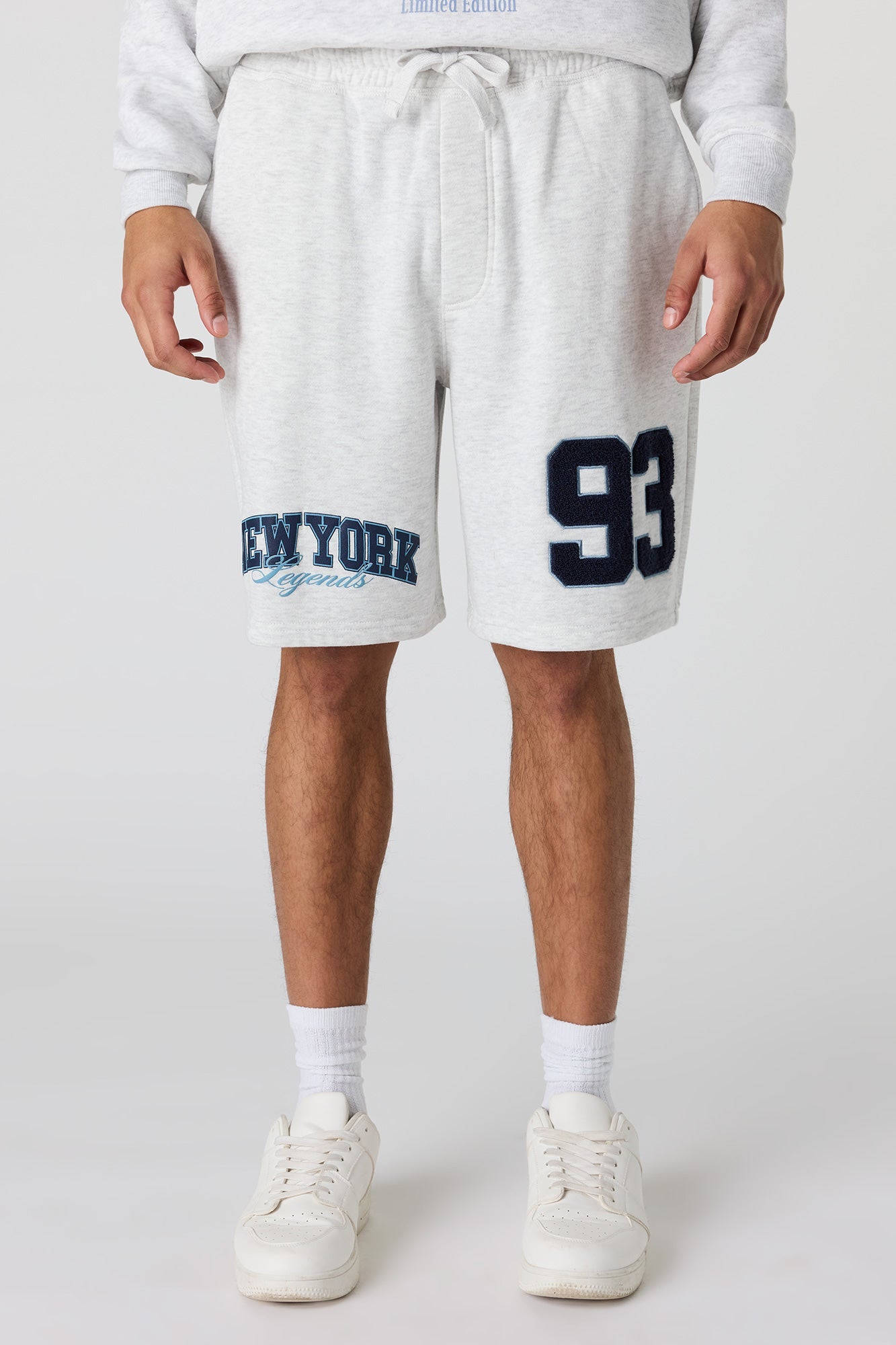 Graphic Fleece Short 8.5"