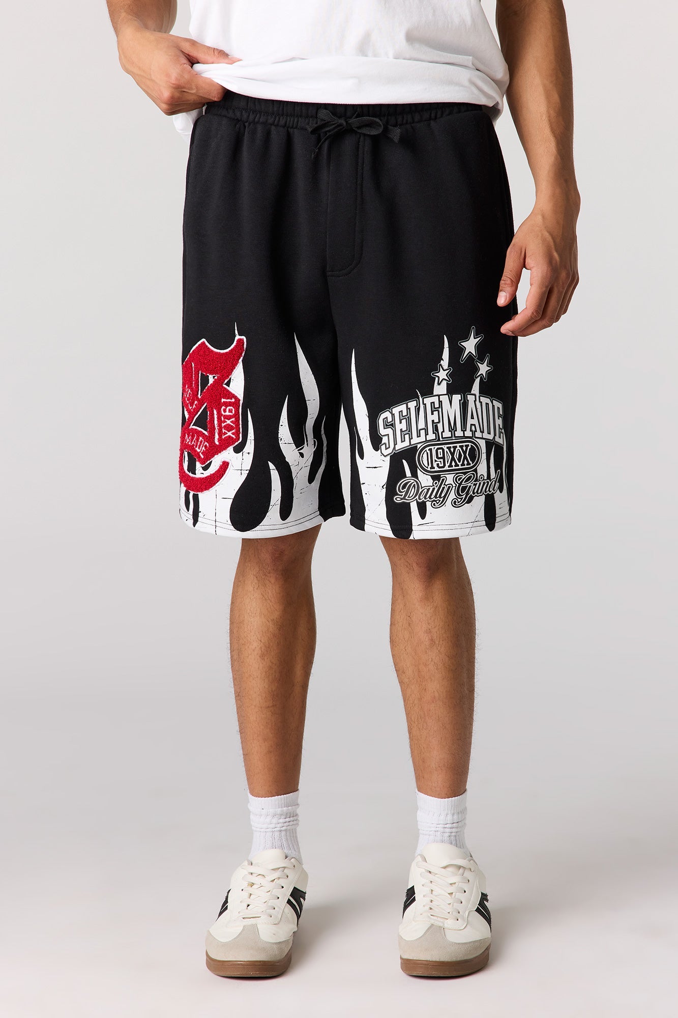 Graphic Fleece Short 8.5"