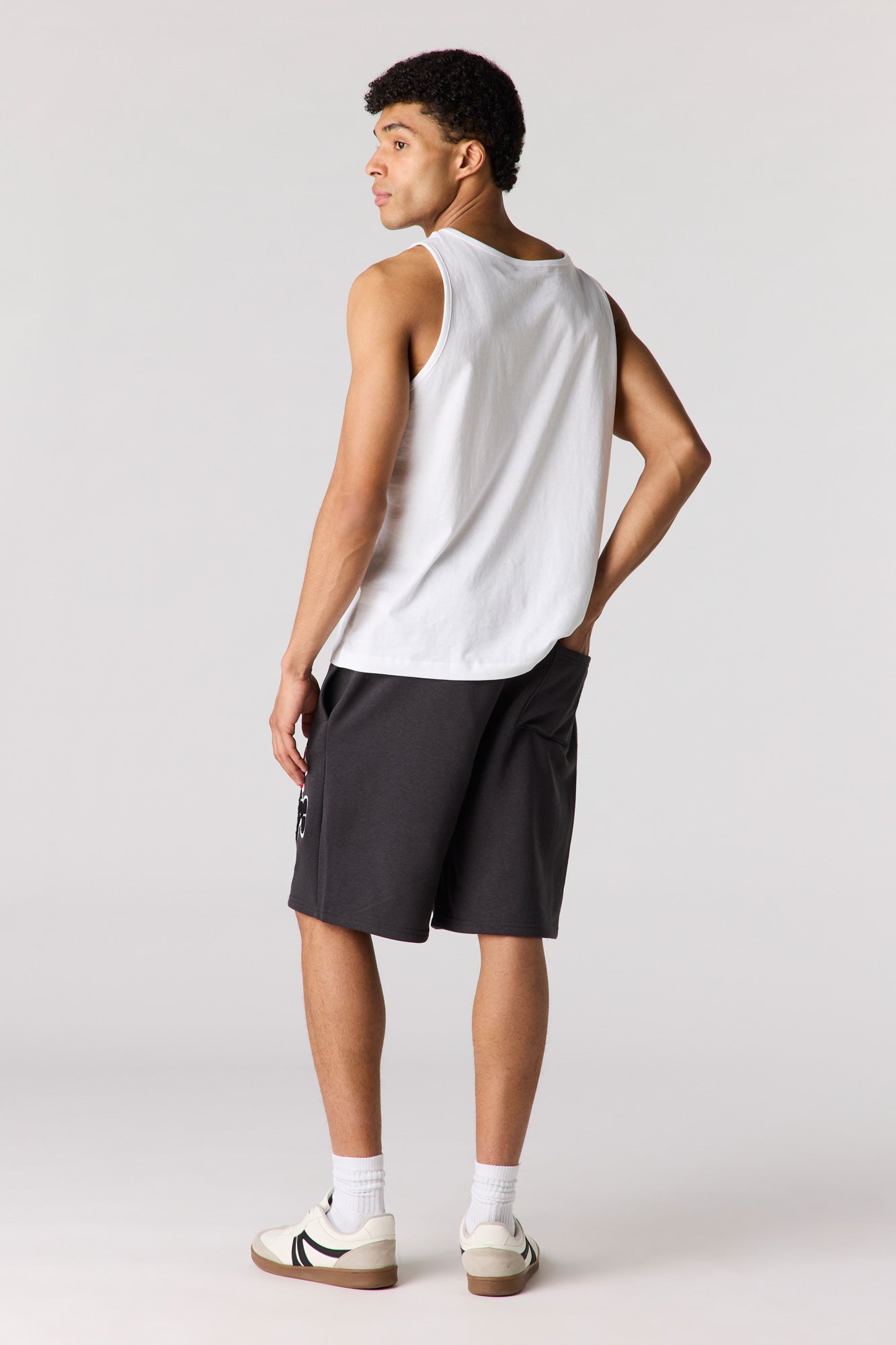 Graphic Fleece Short 8.5"