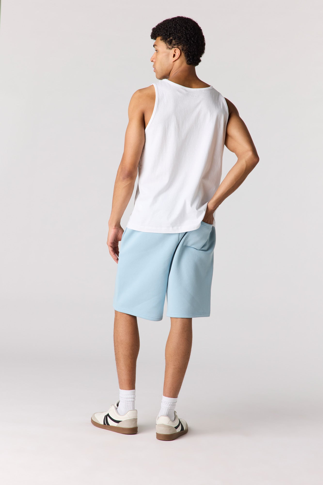 Graphic Fleece Short 8.5"