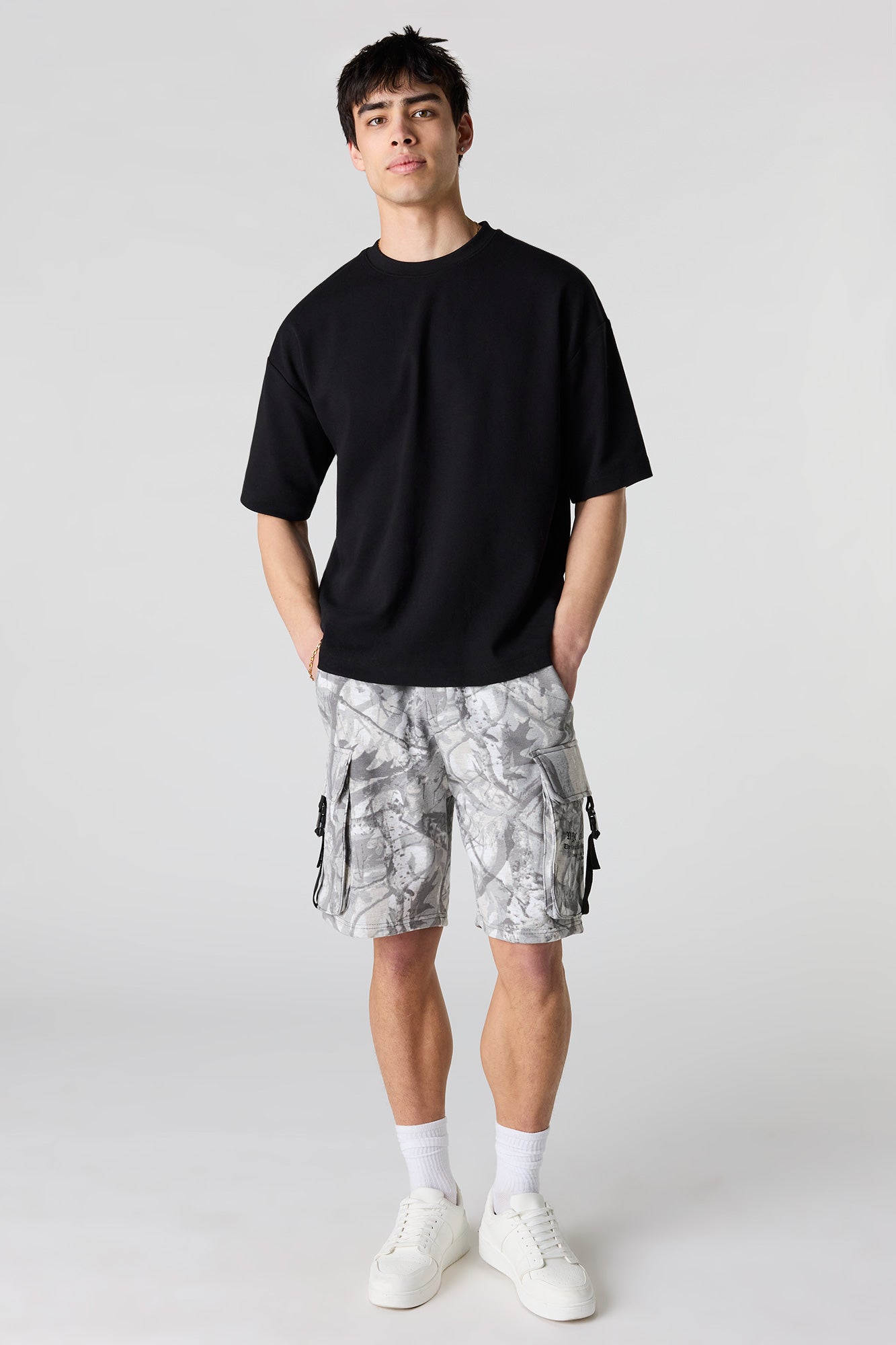 Graphic Fleece Cargo Short 8.5"