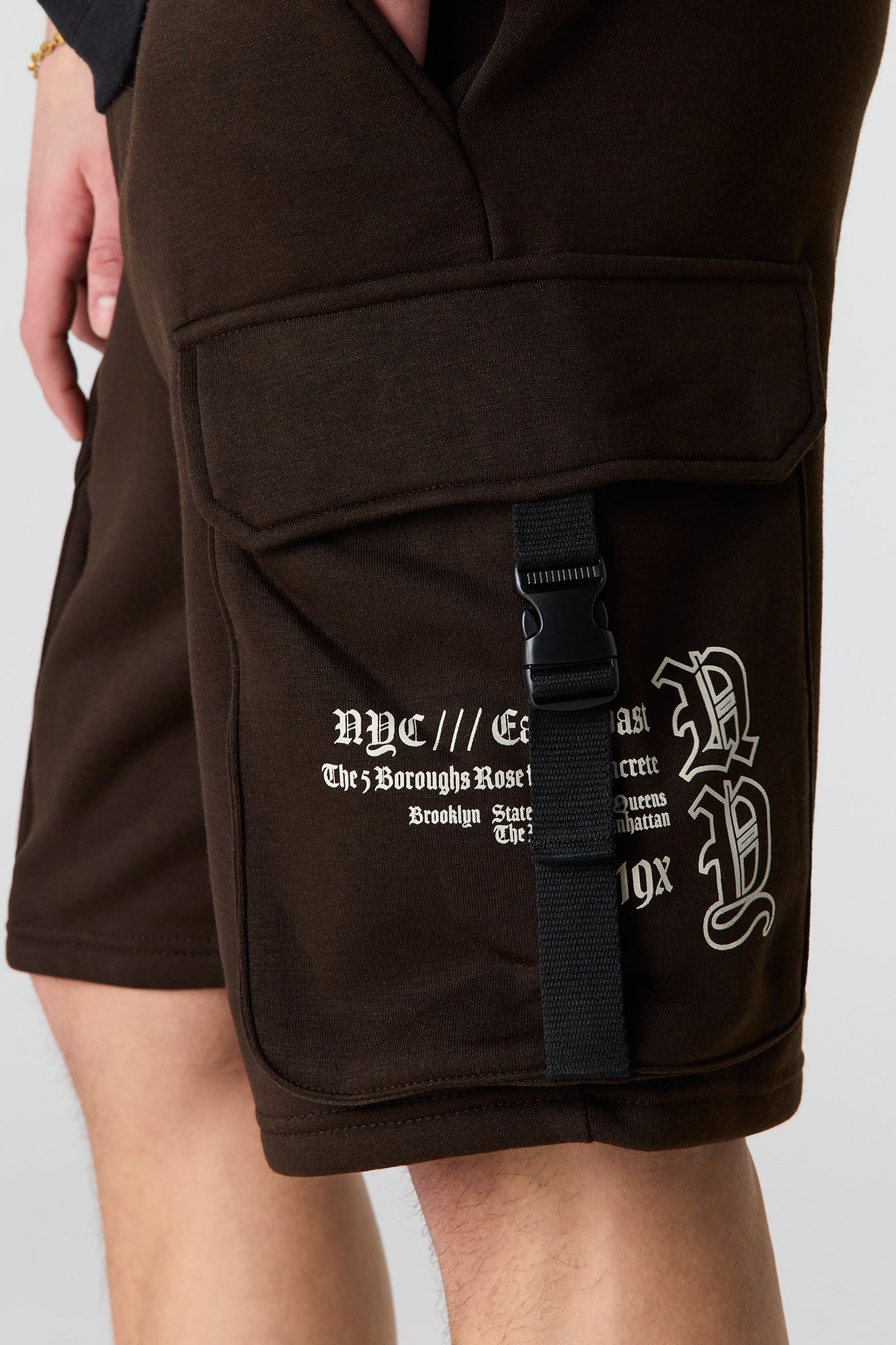 Graphic Fleece Cargo Short 8.5"