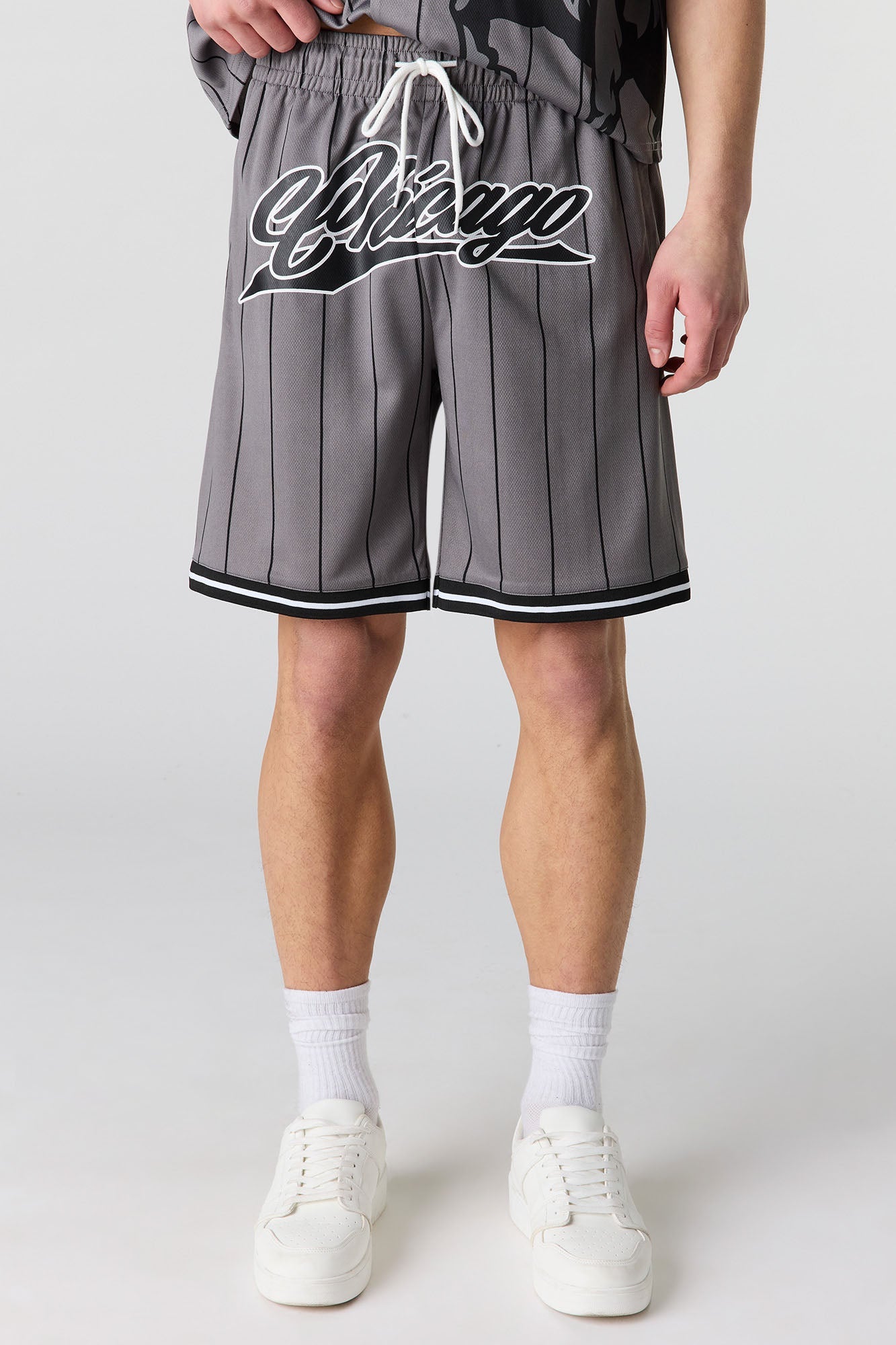 Graphic Mesh Short