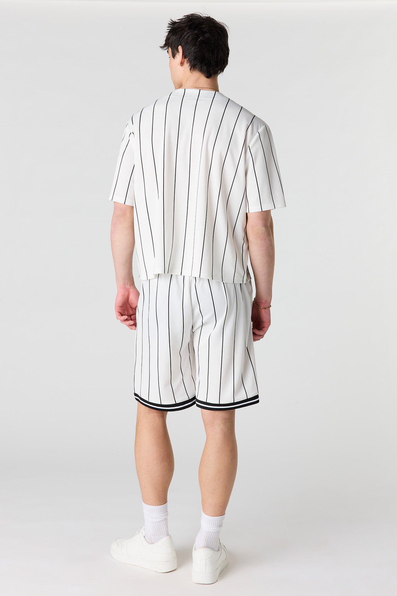 Graphic Mesh Short