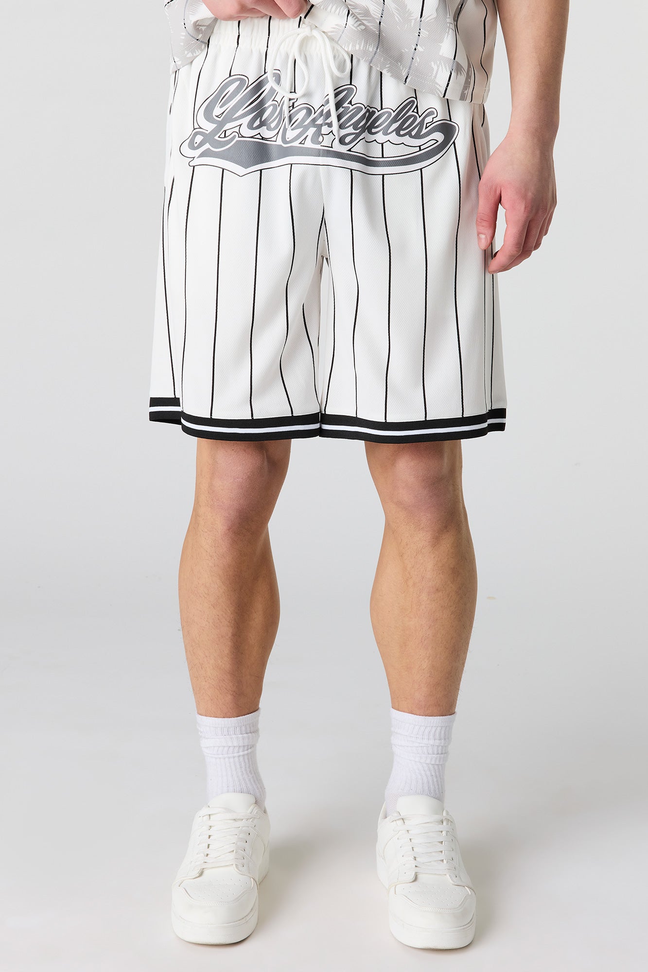 Graphic Mesh Short