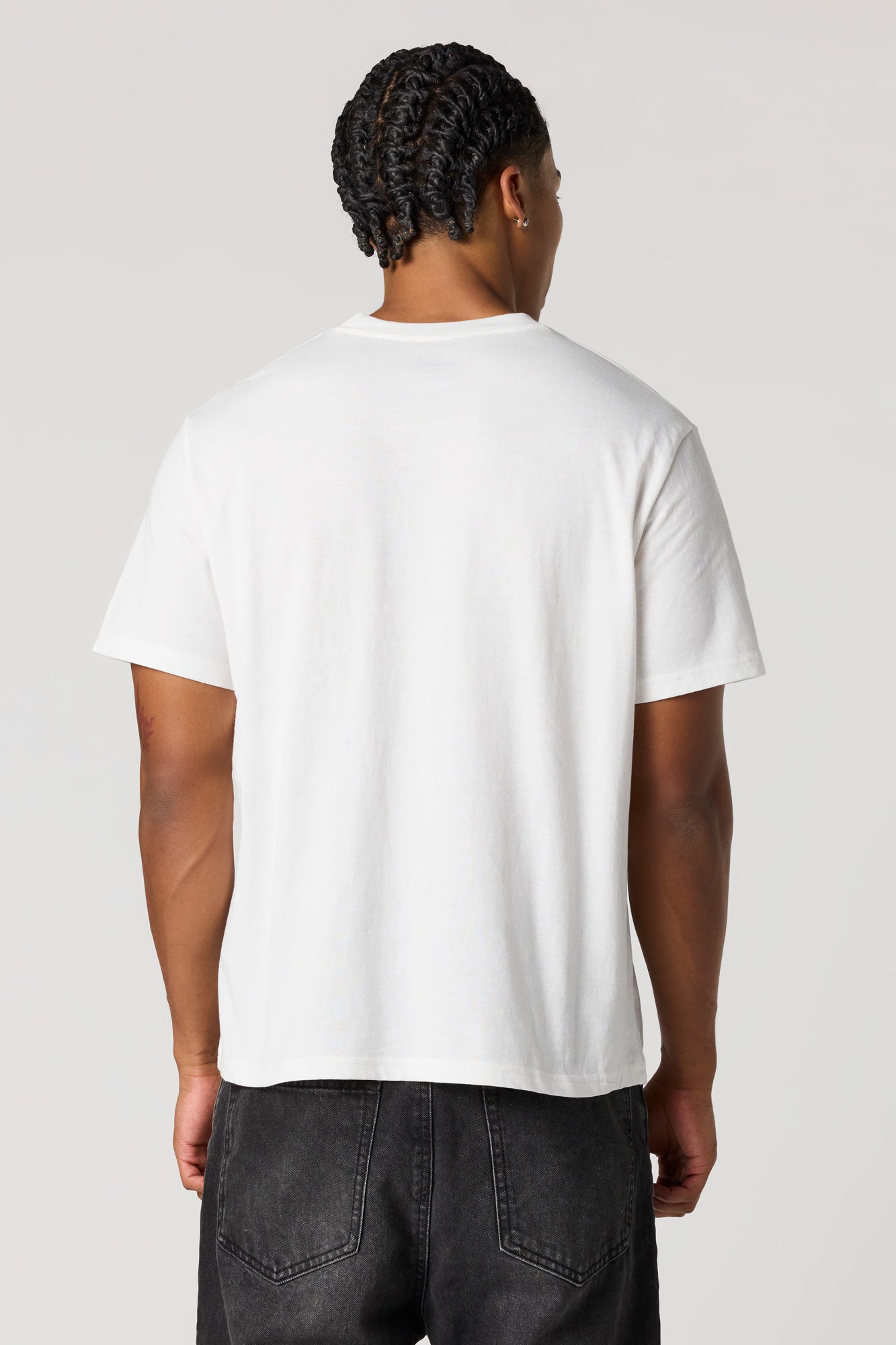 Boston Celtics Embroidered Graphic T-Shirt