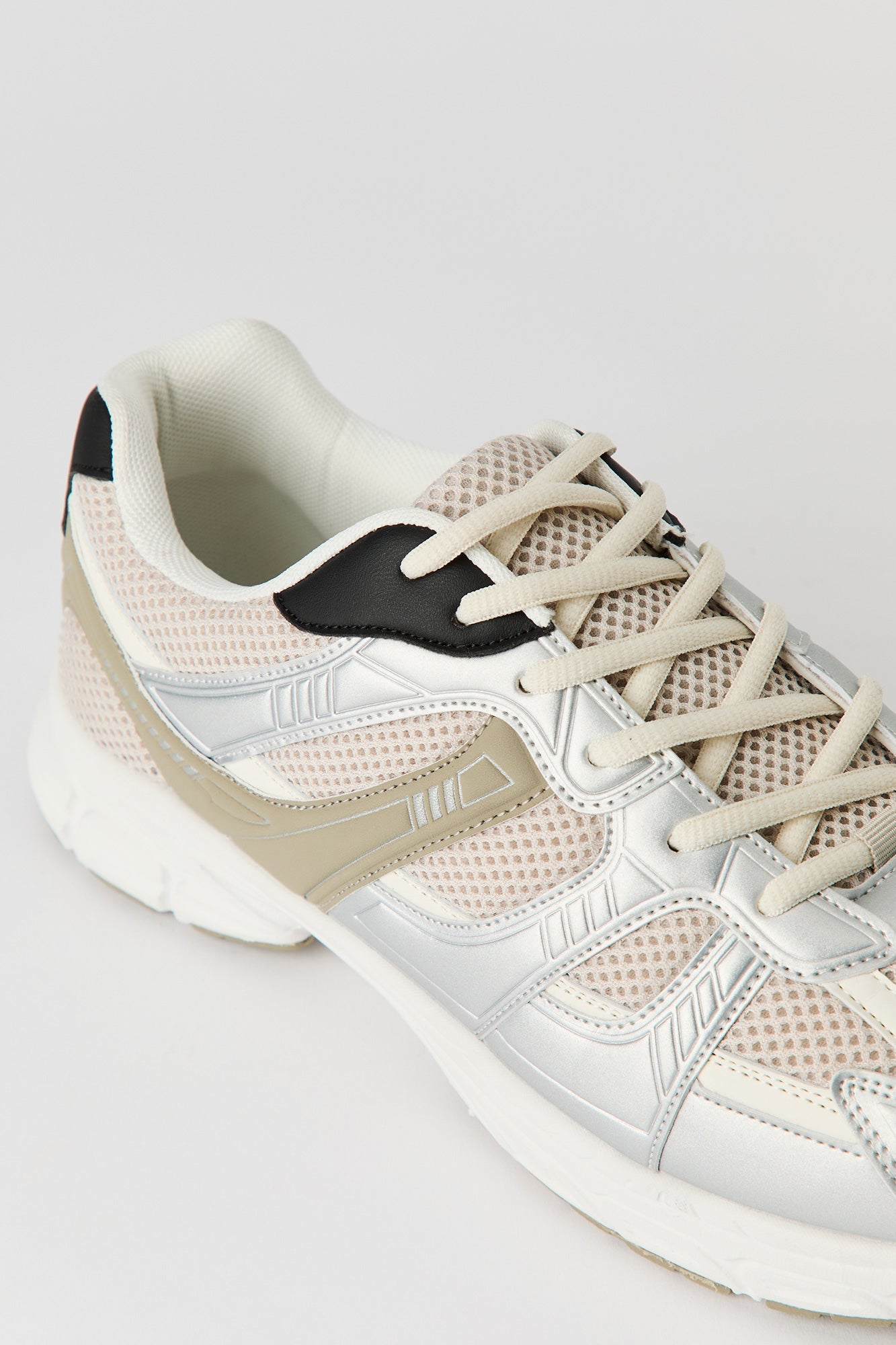 Chunky Mesh Sneaker