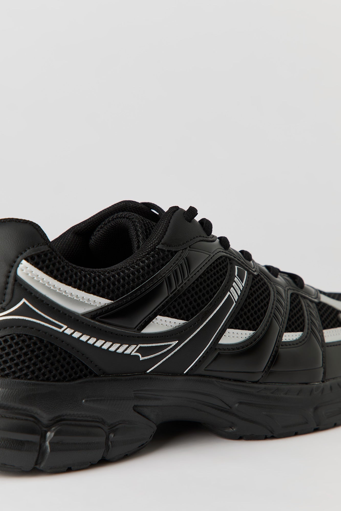 Chunky Mesh Sneaker