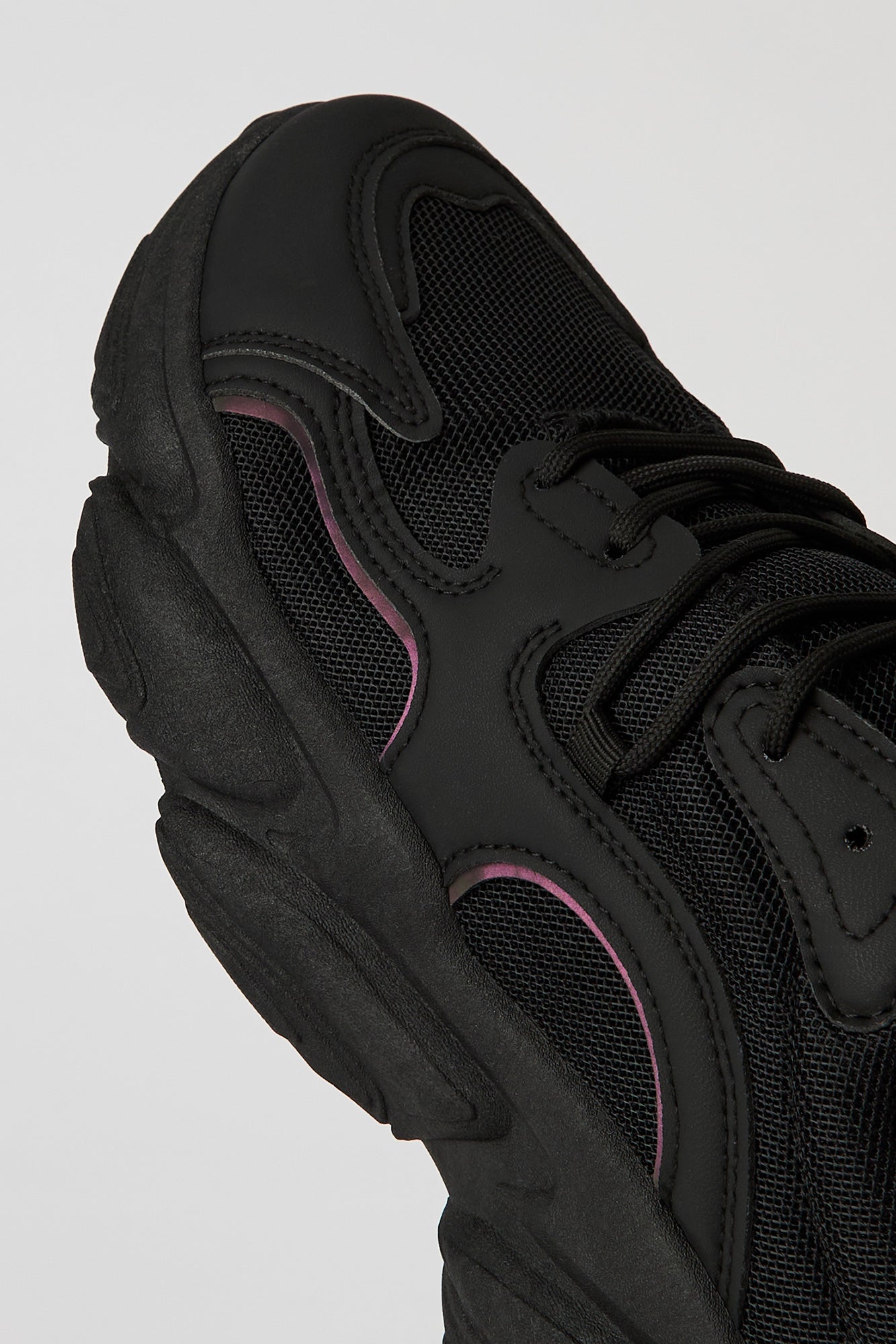 Chunky Mesh Sneaker