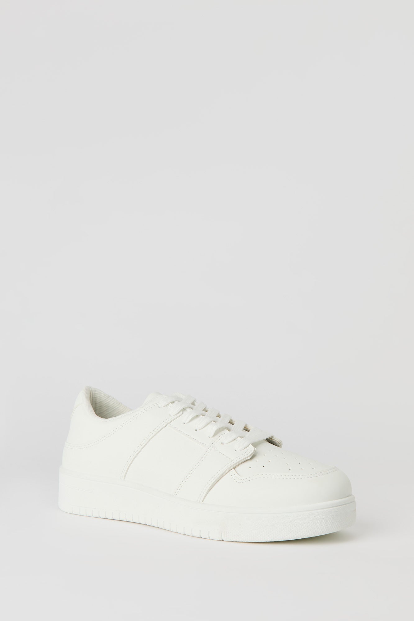 Low Top Sneaker