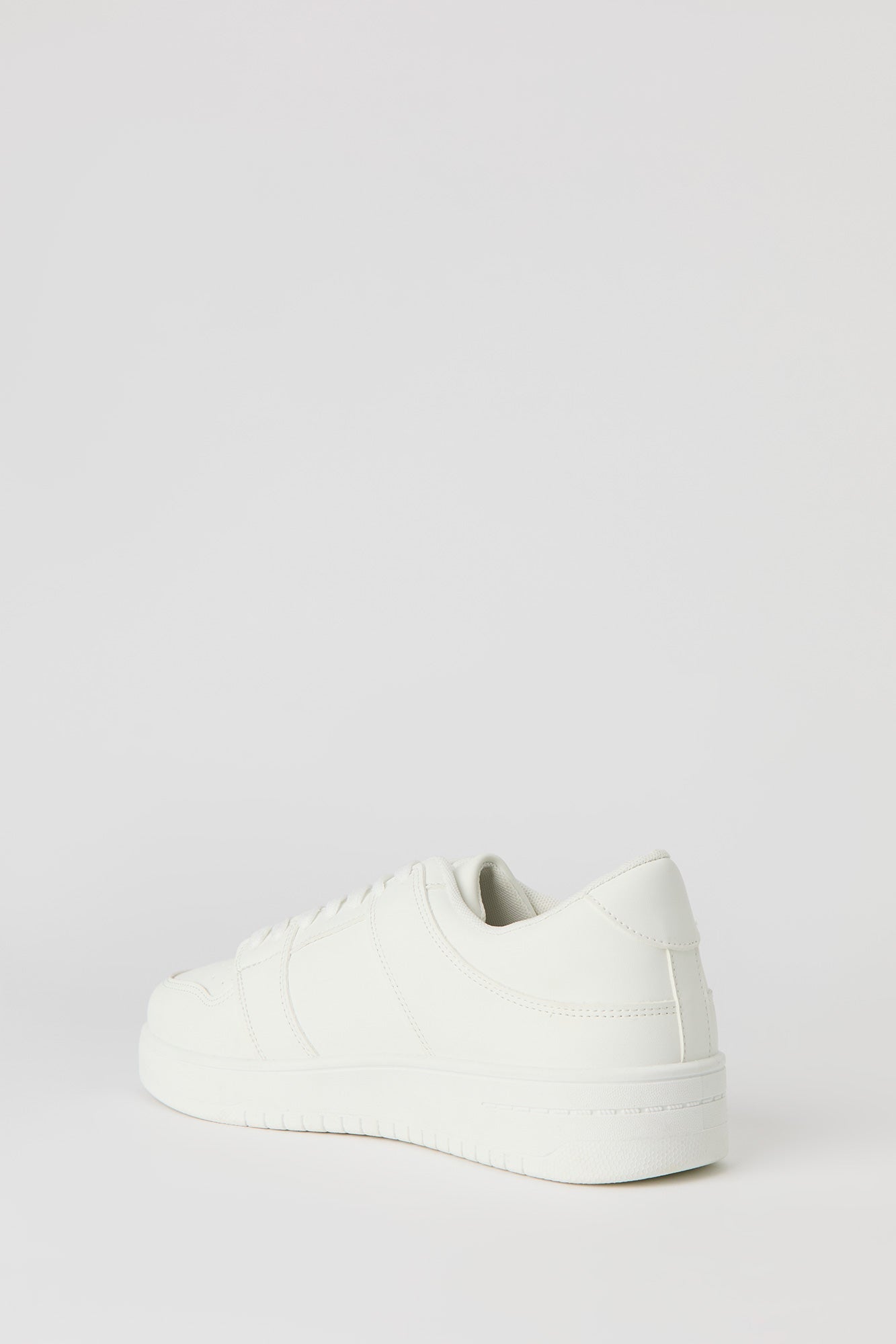 Low Top Sneaker