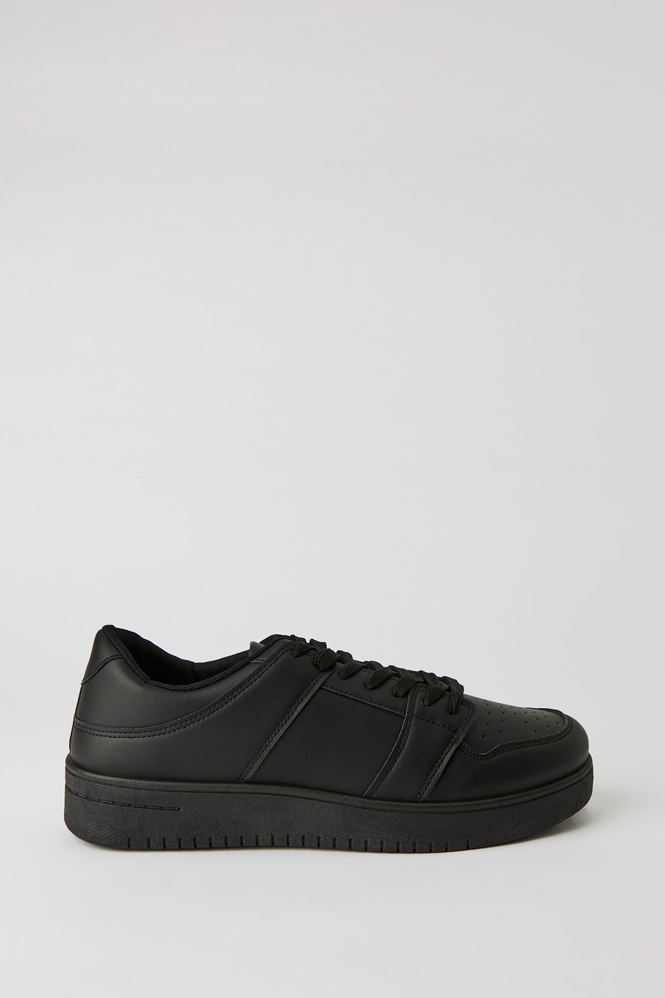 Low Top Sneaker