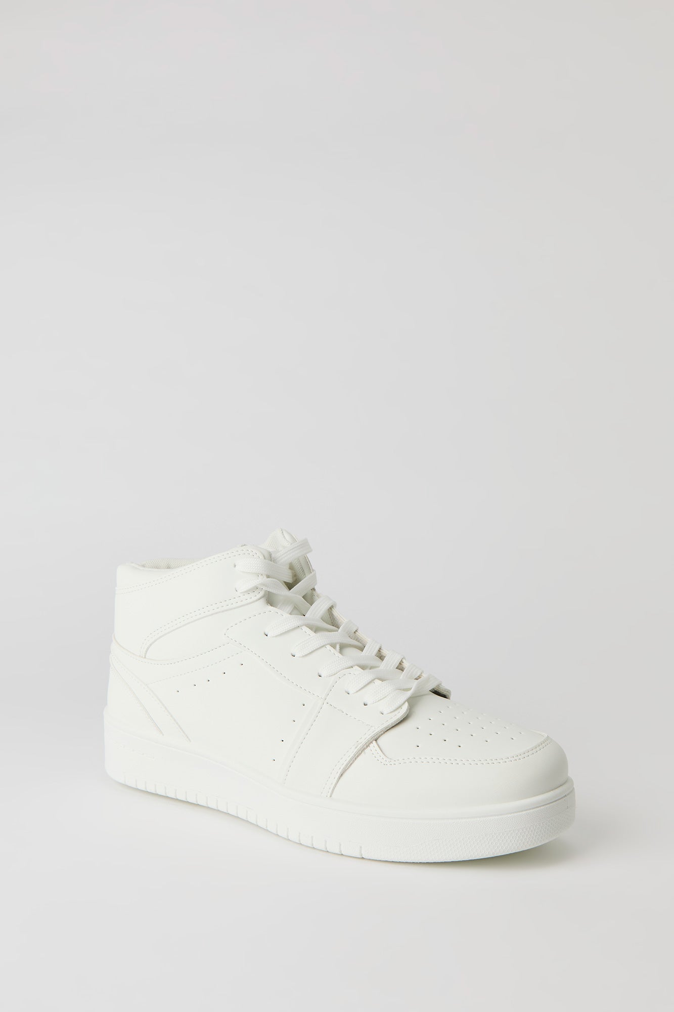High Top Sneaker