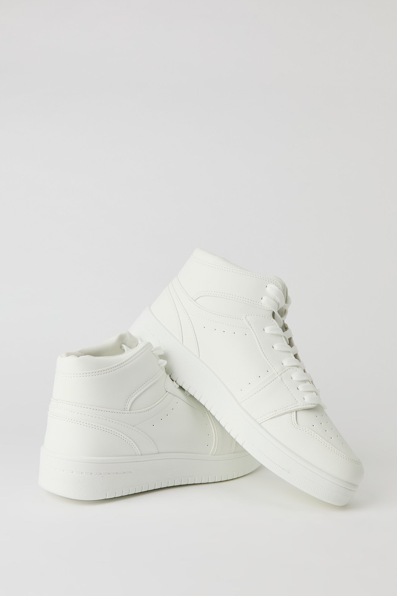High Top Sneaker