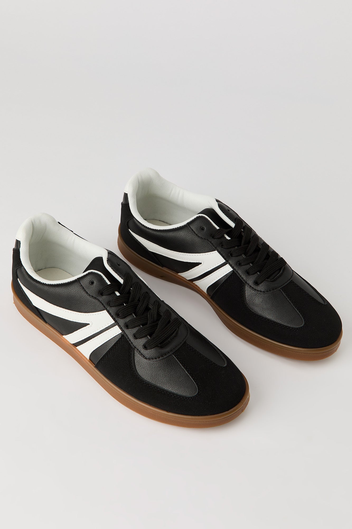 Retro Sneaker